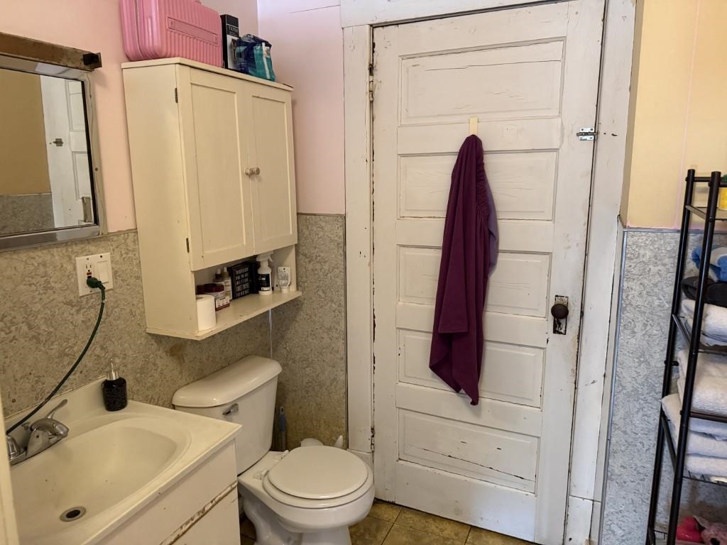 618 Deleglise Street Property Photo 12