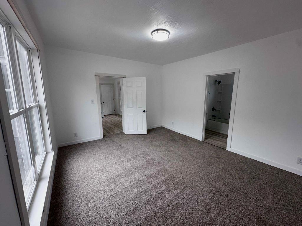 1016 4th Avenue Property Photo 18
