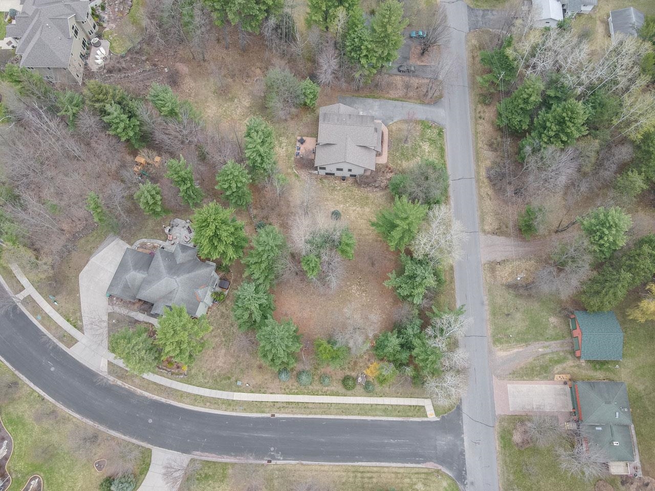 210 Bluestone Drive Property Photo 7