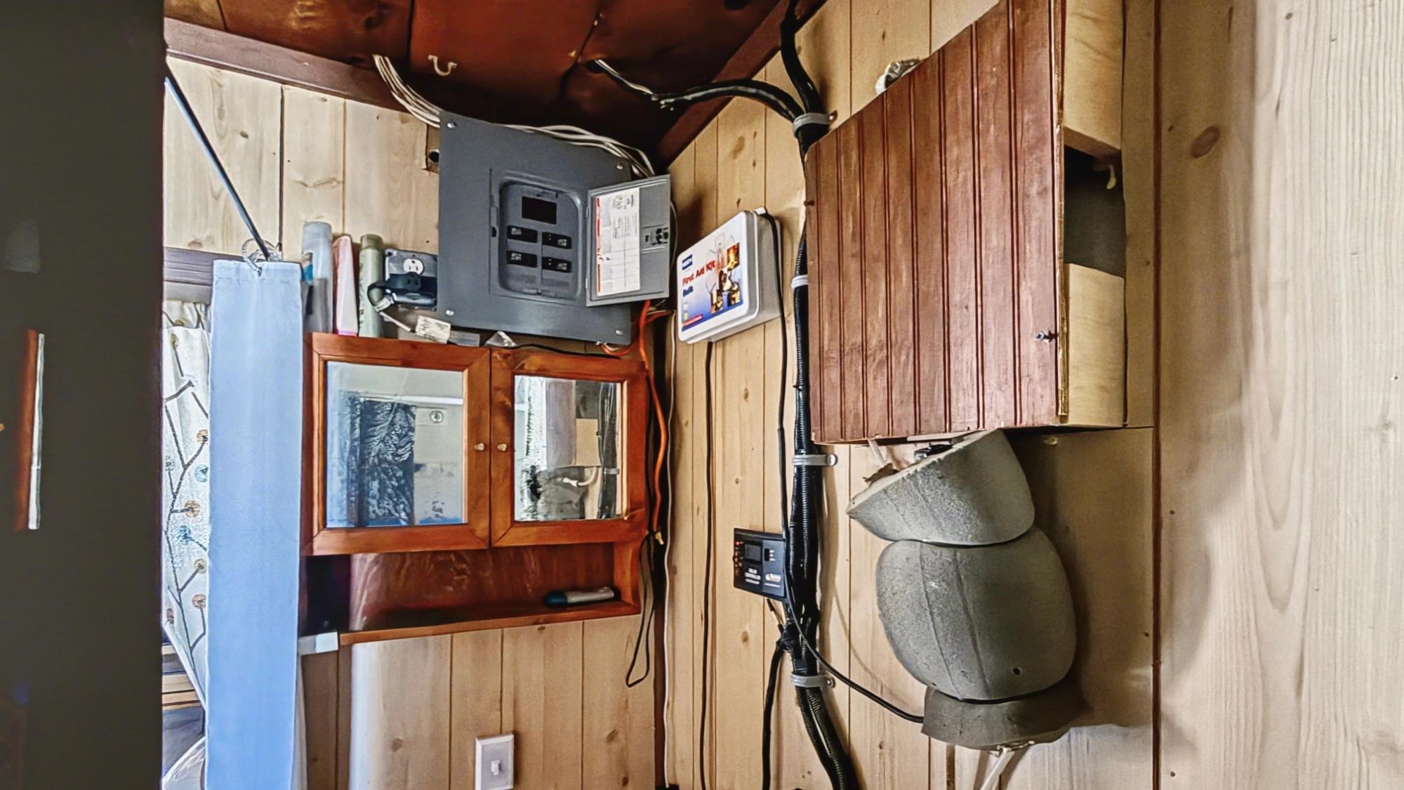 W1438 Country Squire Road Property Photo 13
