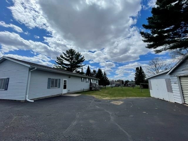 912 Duchac Street Property Photo 4