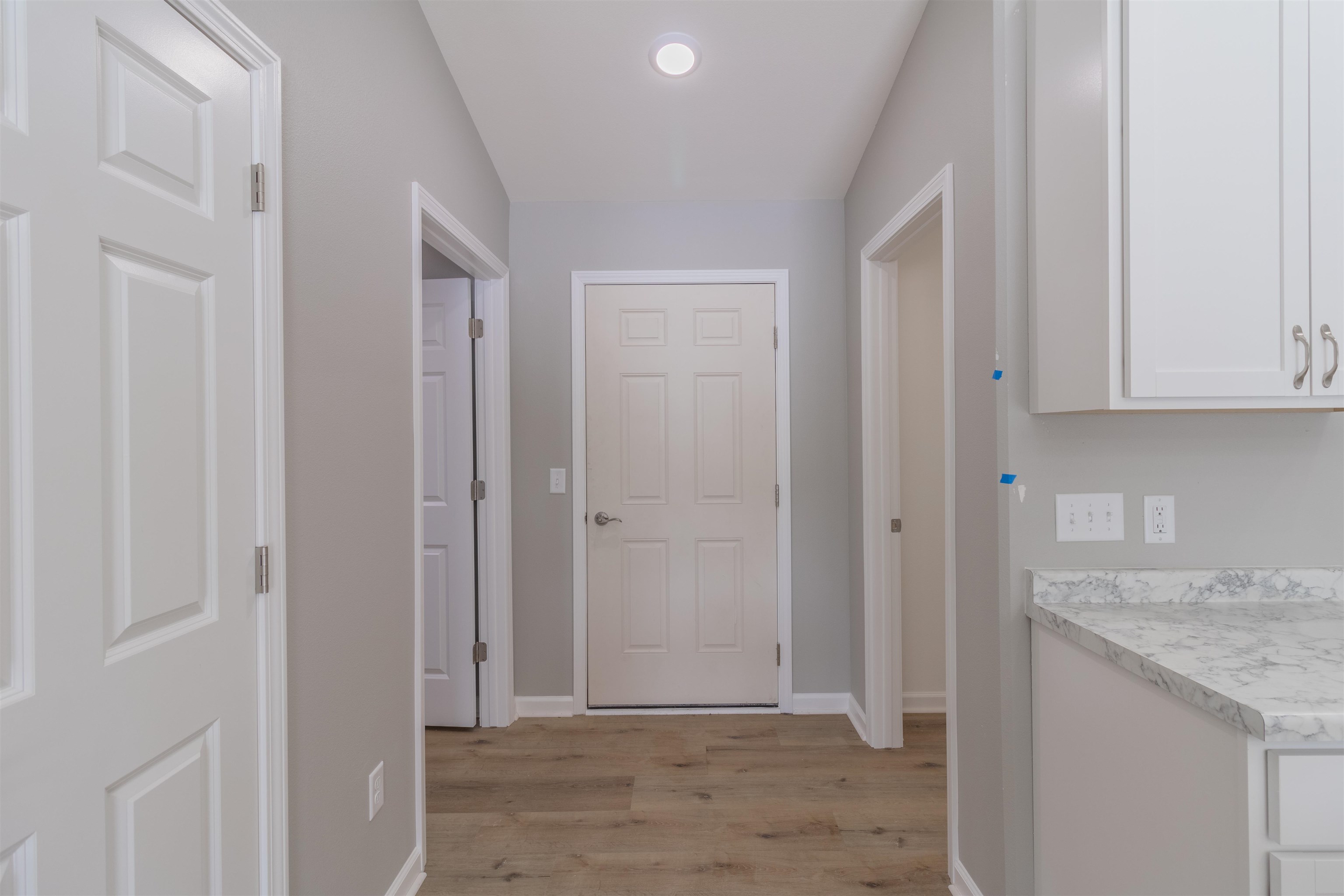 5500 Forest Creek Road Property Photo 15