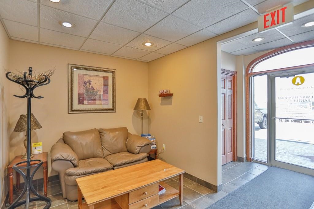 219 Ross Avenue Property Photo 6