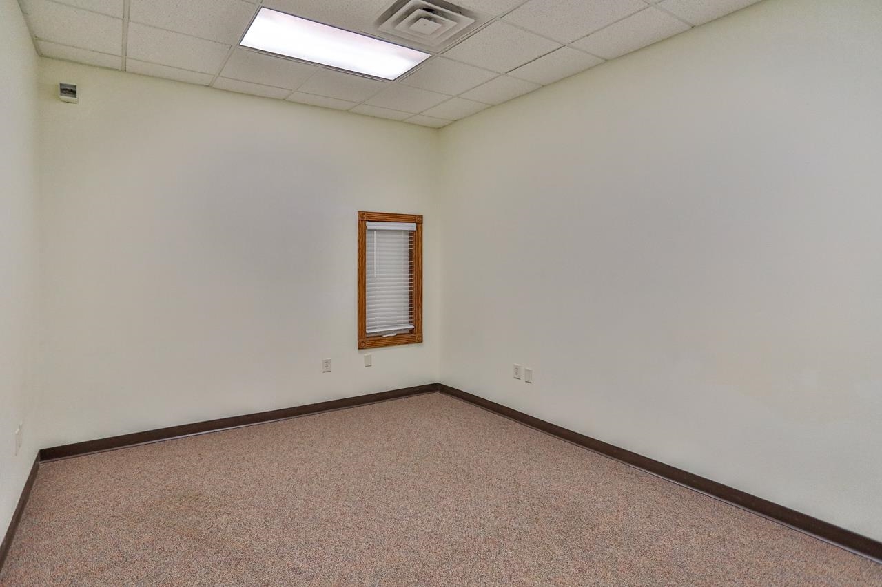 219 Ross Avenue Property Photo 10