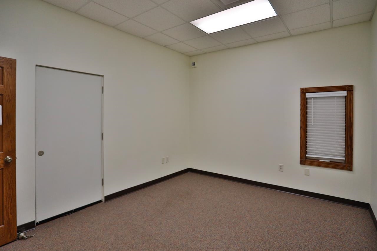 219 Ross Avenue Property Photo 12