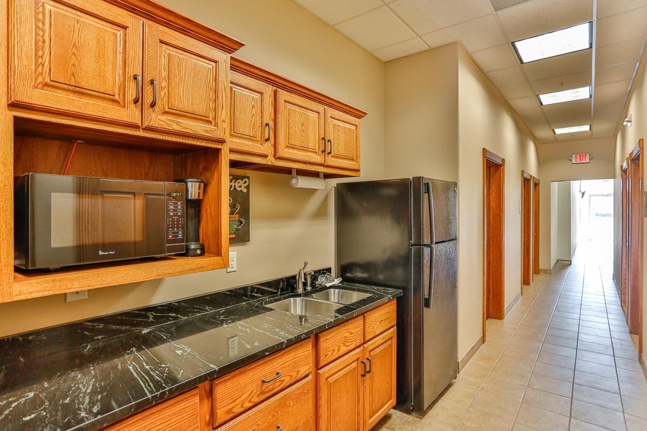 219 Ross Avenue Property Photo 14