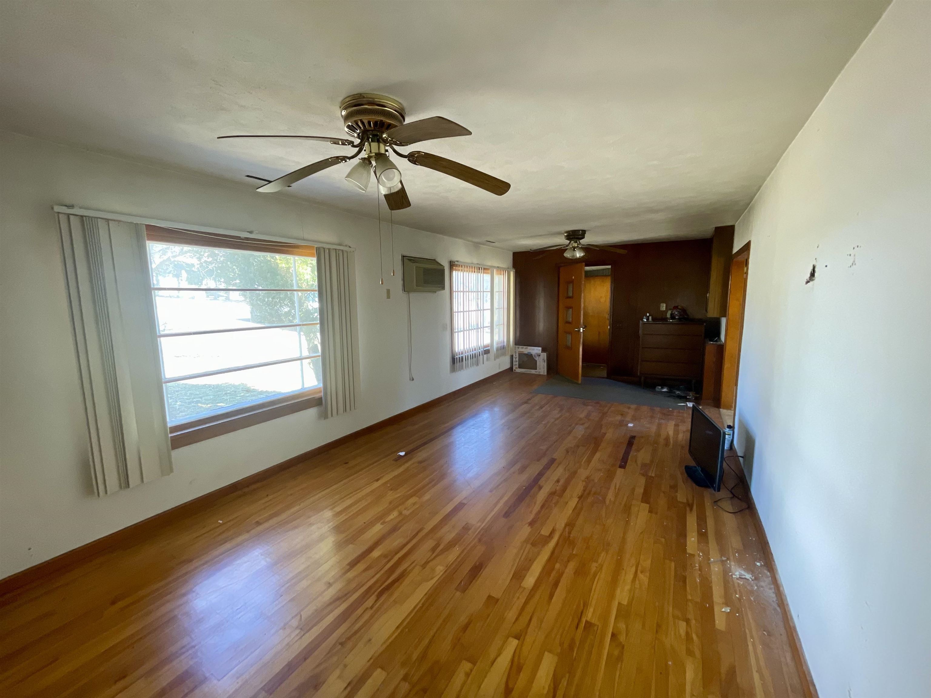 W9253 Us Highway 8 Property Photo 3