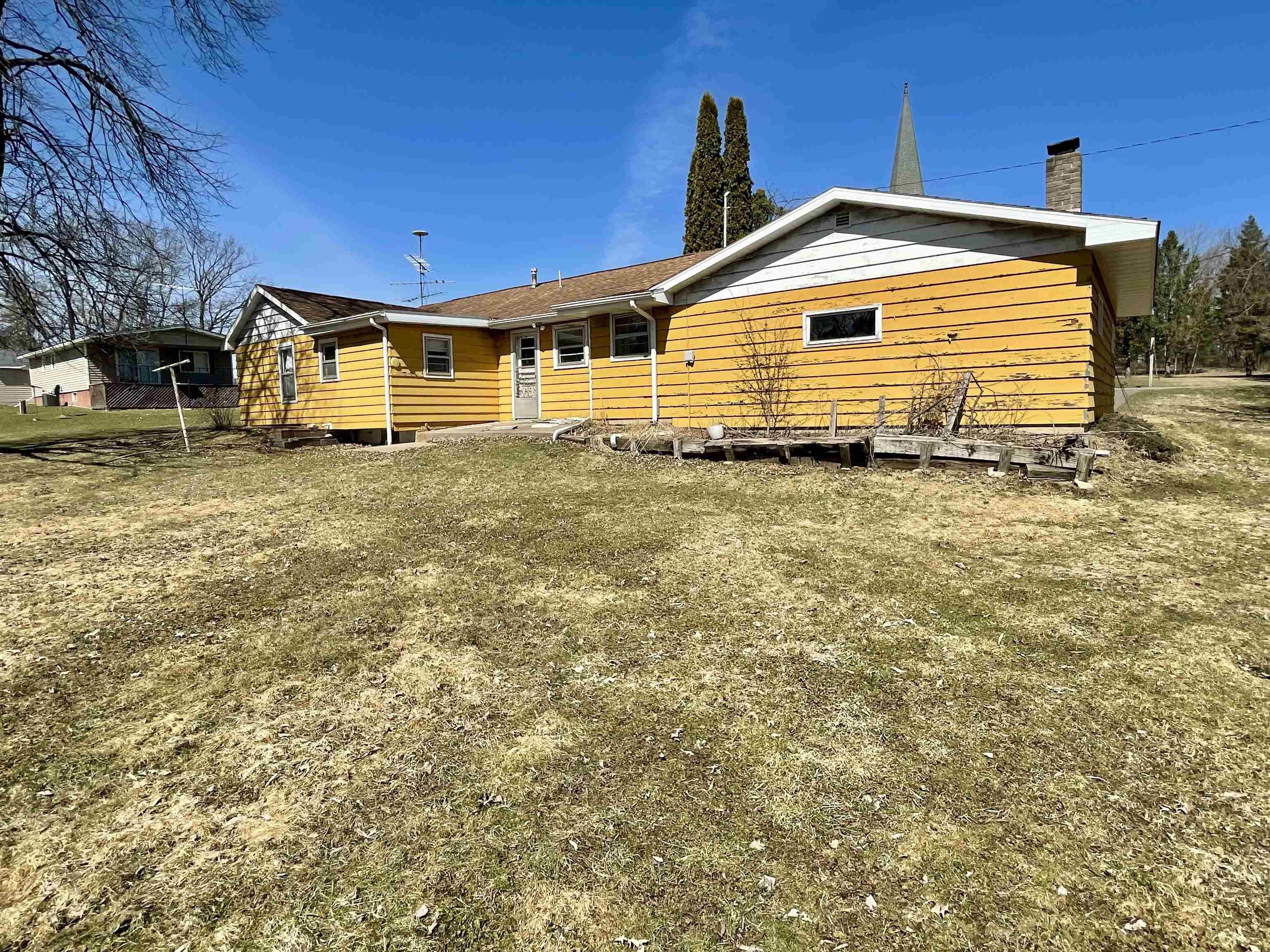 W9253 Us Highway 8 Property Photo 13