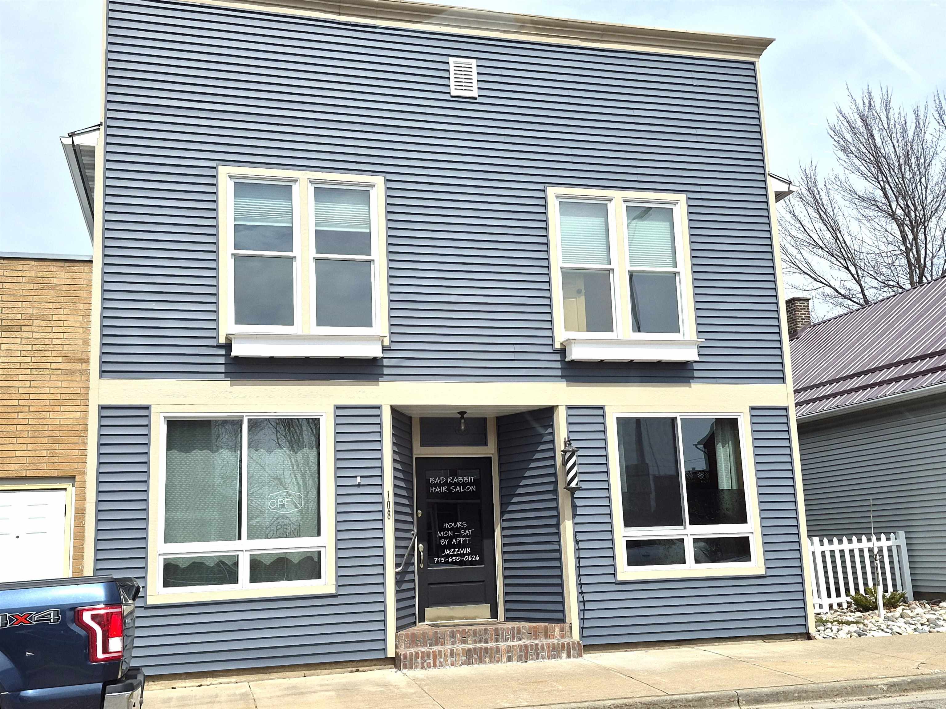 108 E Clark Street Property Photo 1