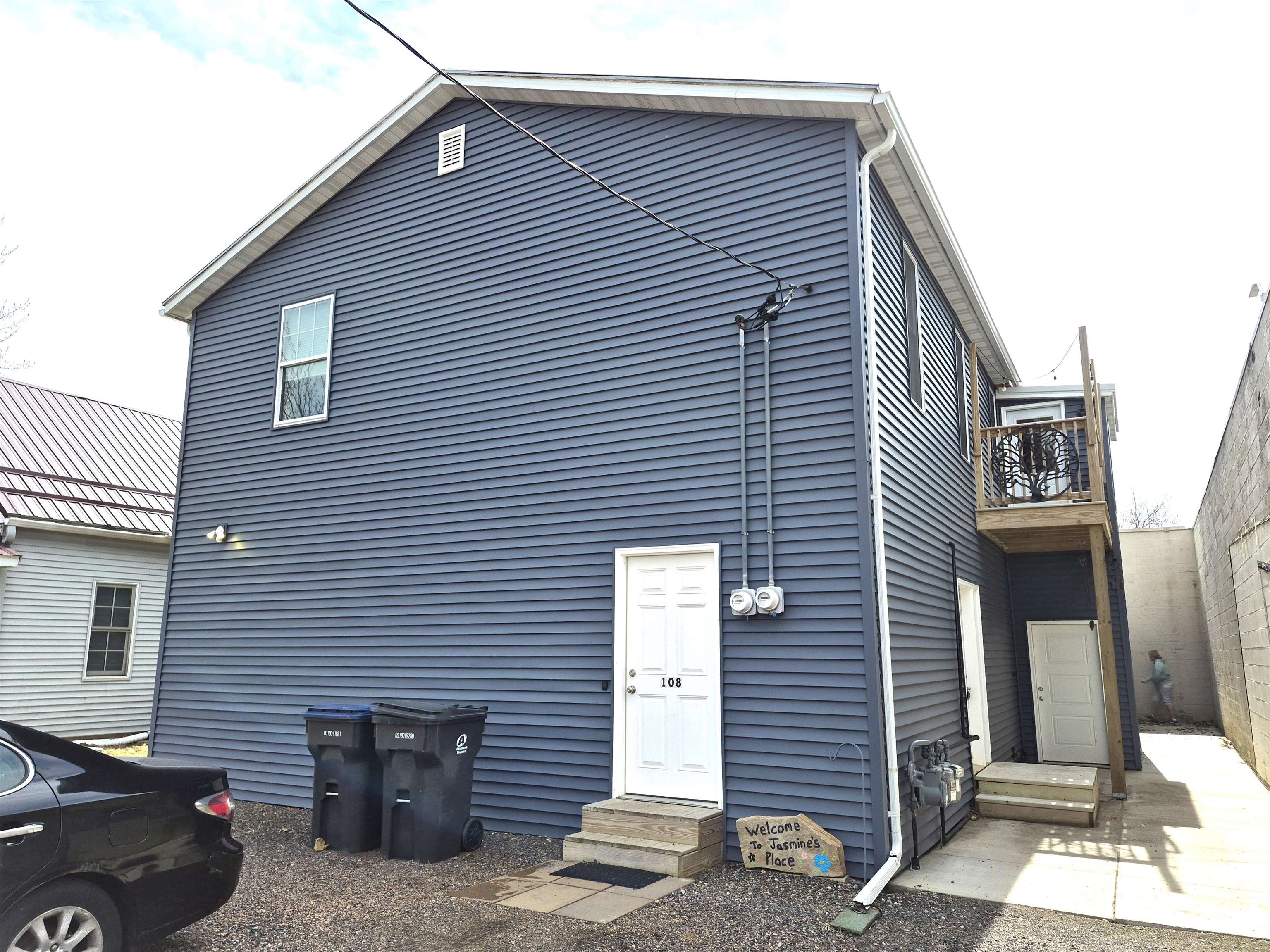 108 E Clark Street Property Photo 2
