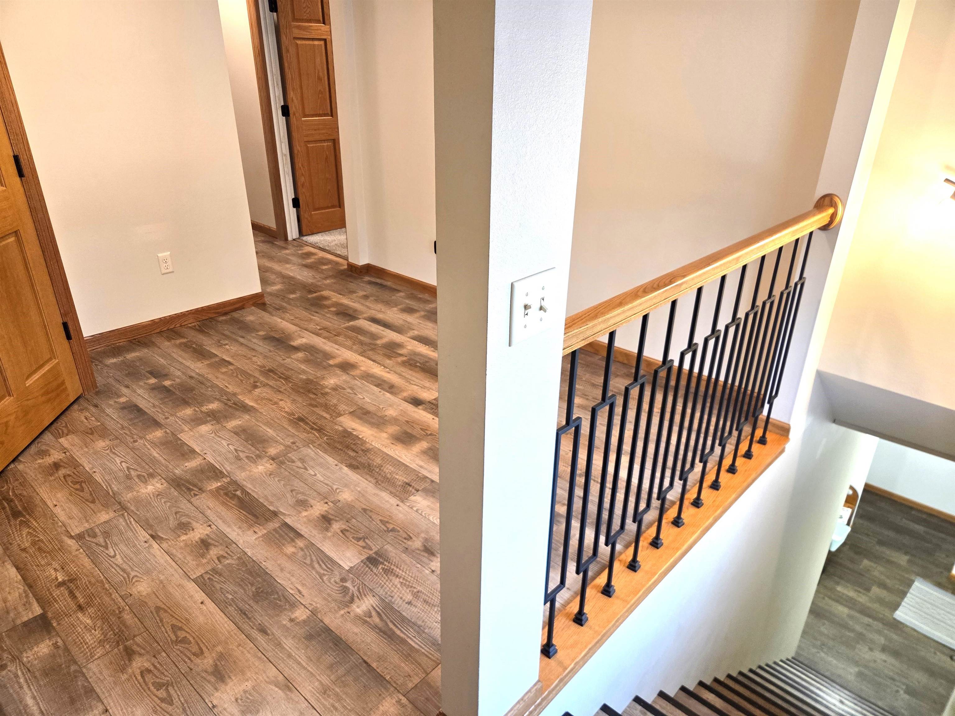 108 E Clark Street Property Photo 4