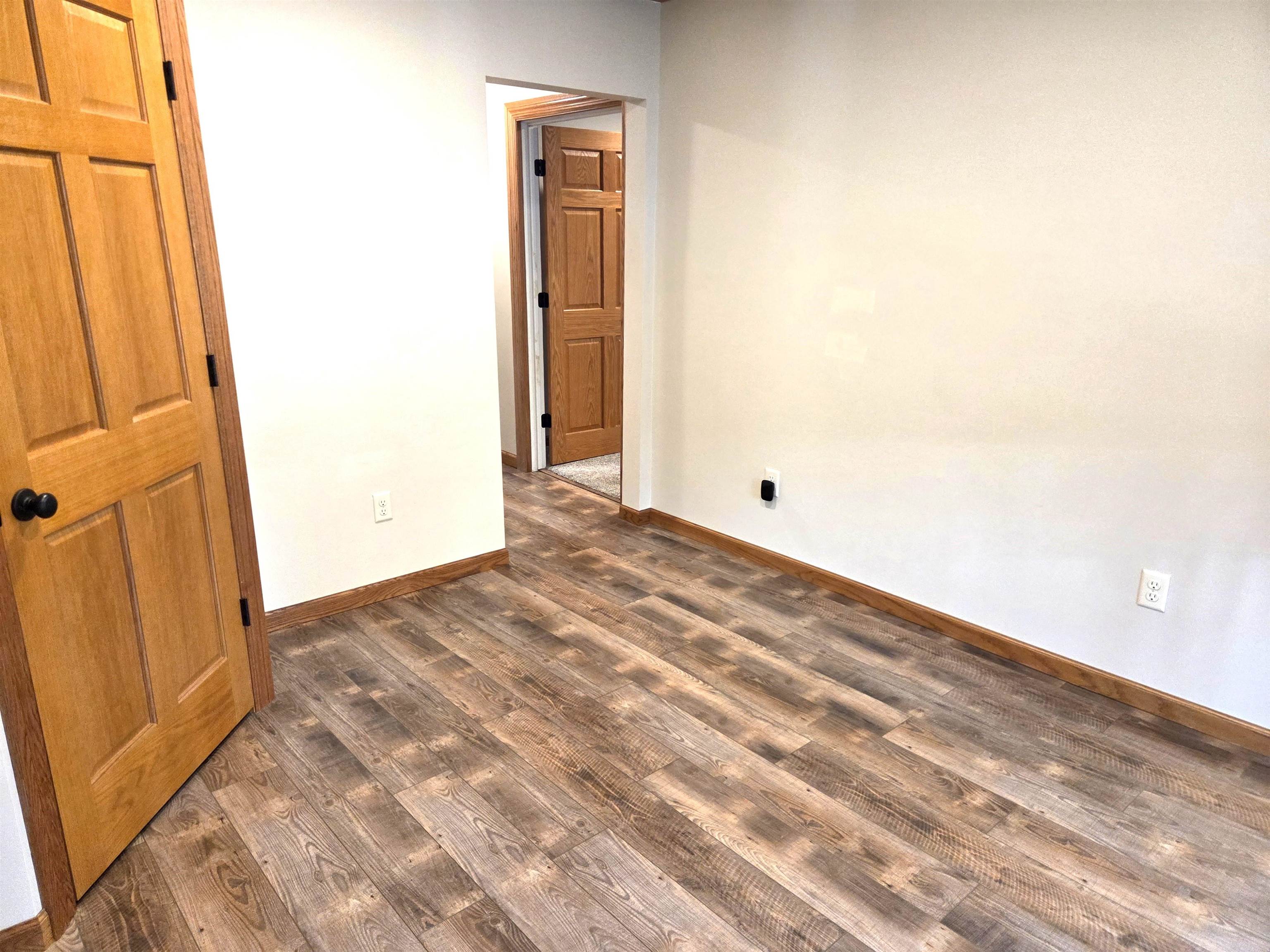 108 E Clark Street Property Photo 5
