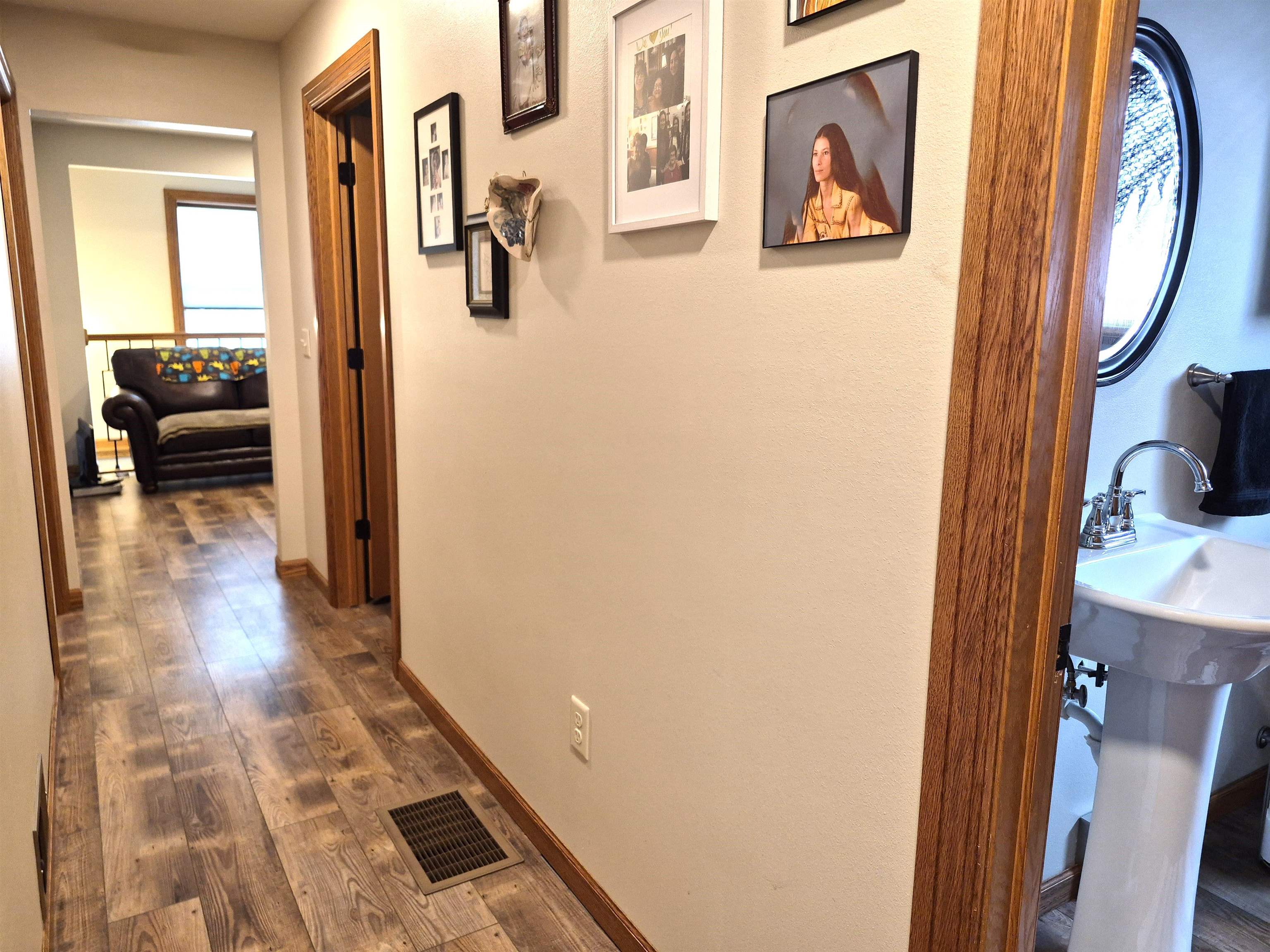 108 E Clark Street Property Photo 13