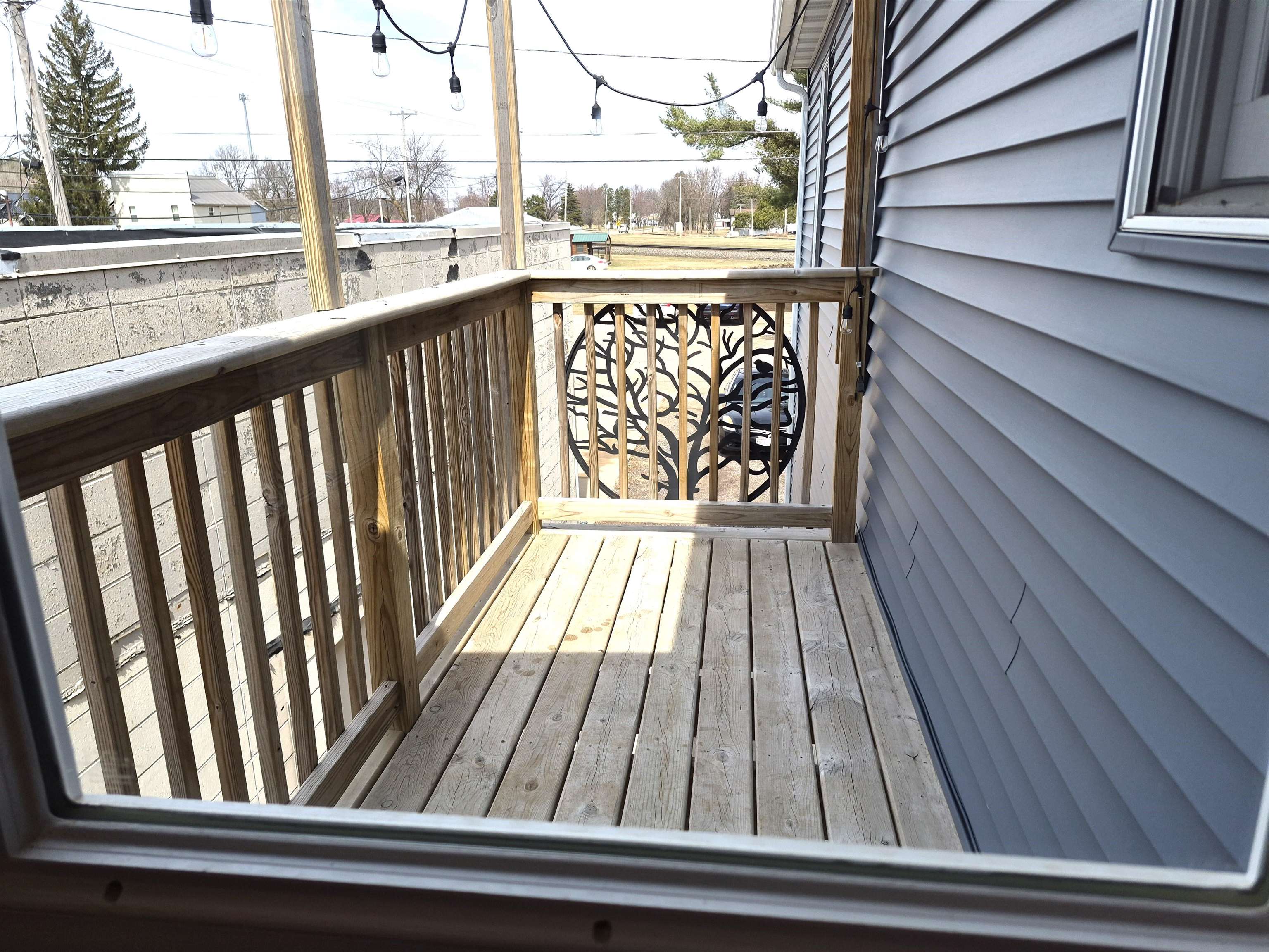 108 E Clark Street Property Photo 18