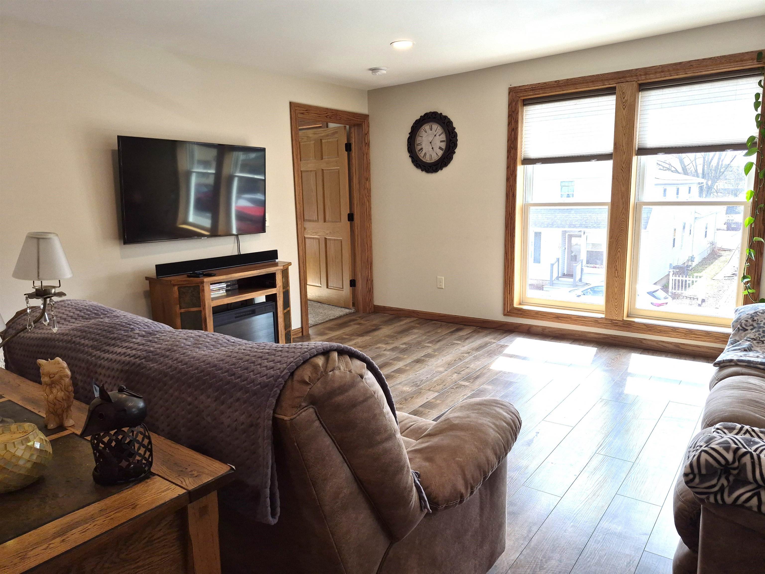 108 E Clark Street Property Photo 26
