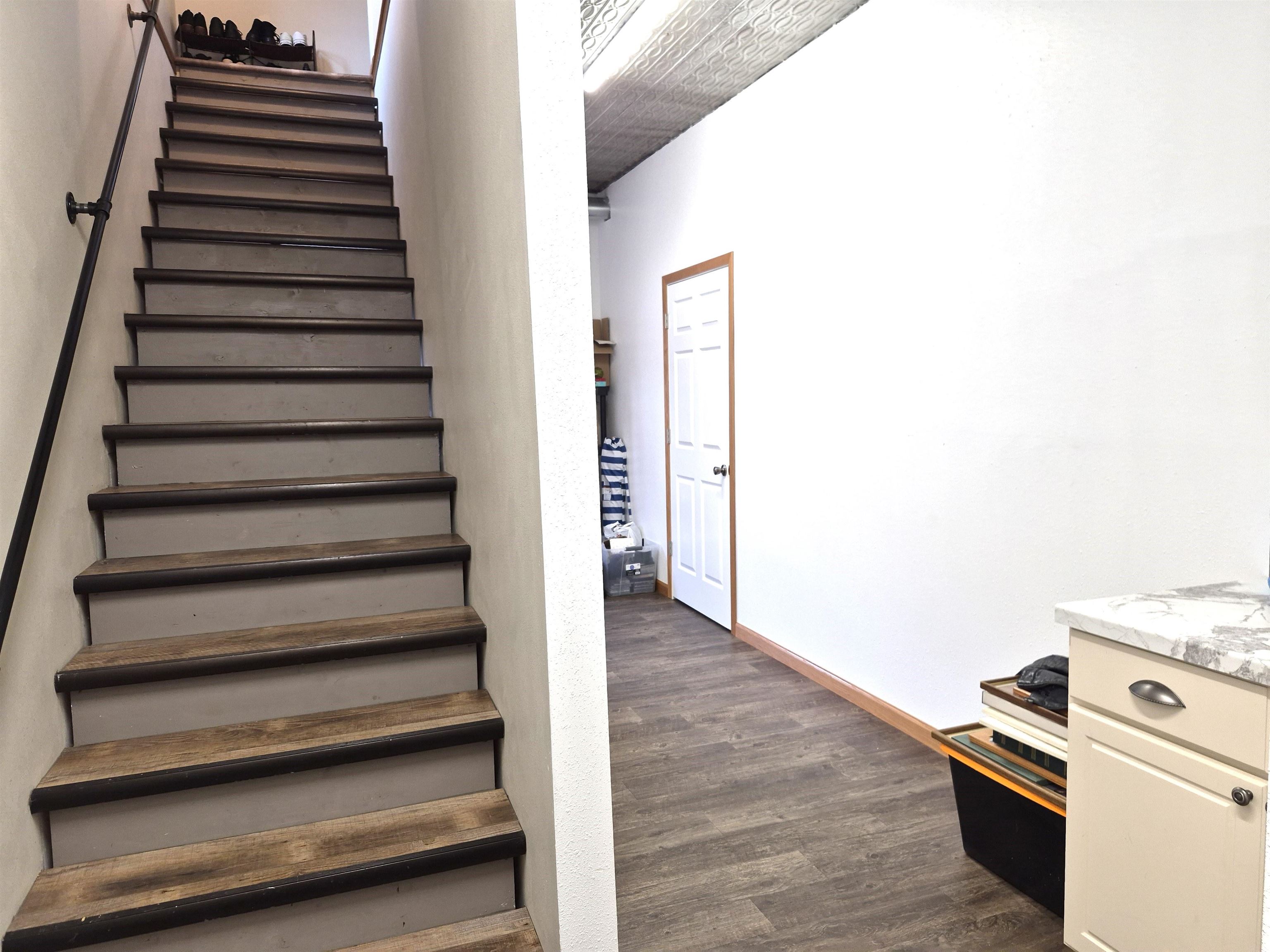 108 E Clark Street Property Photo 30