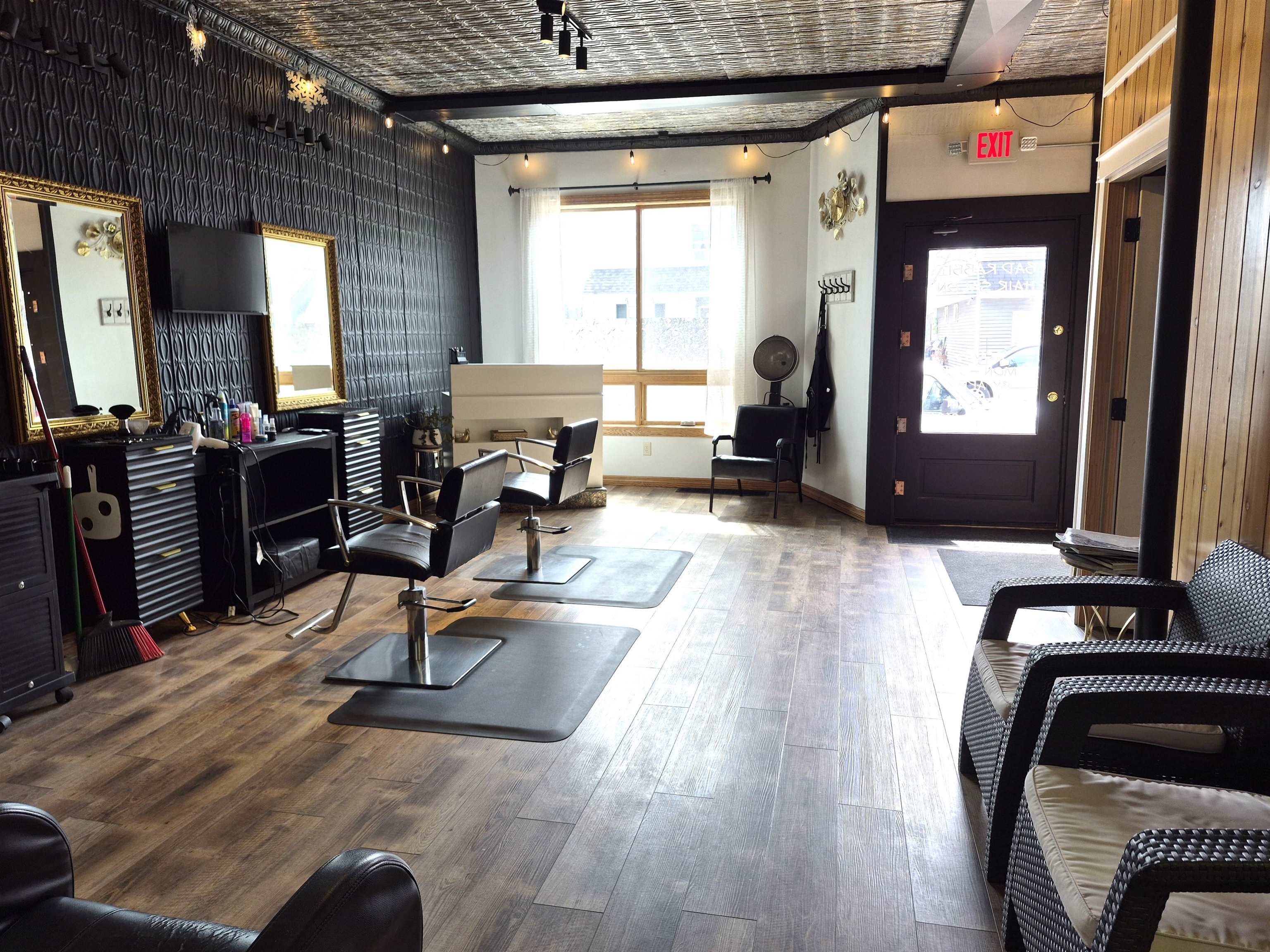 108 E Clark Street Property Photo 33