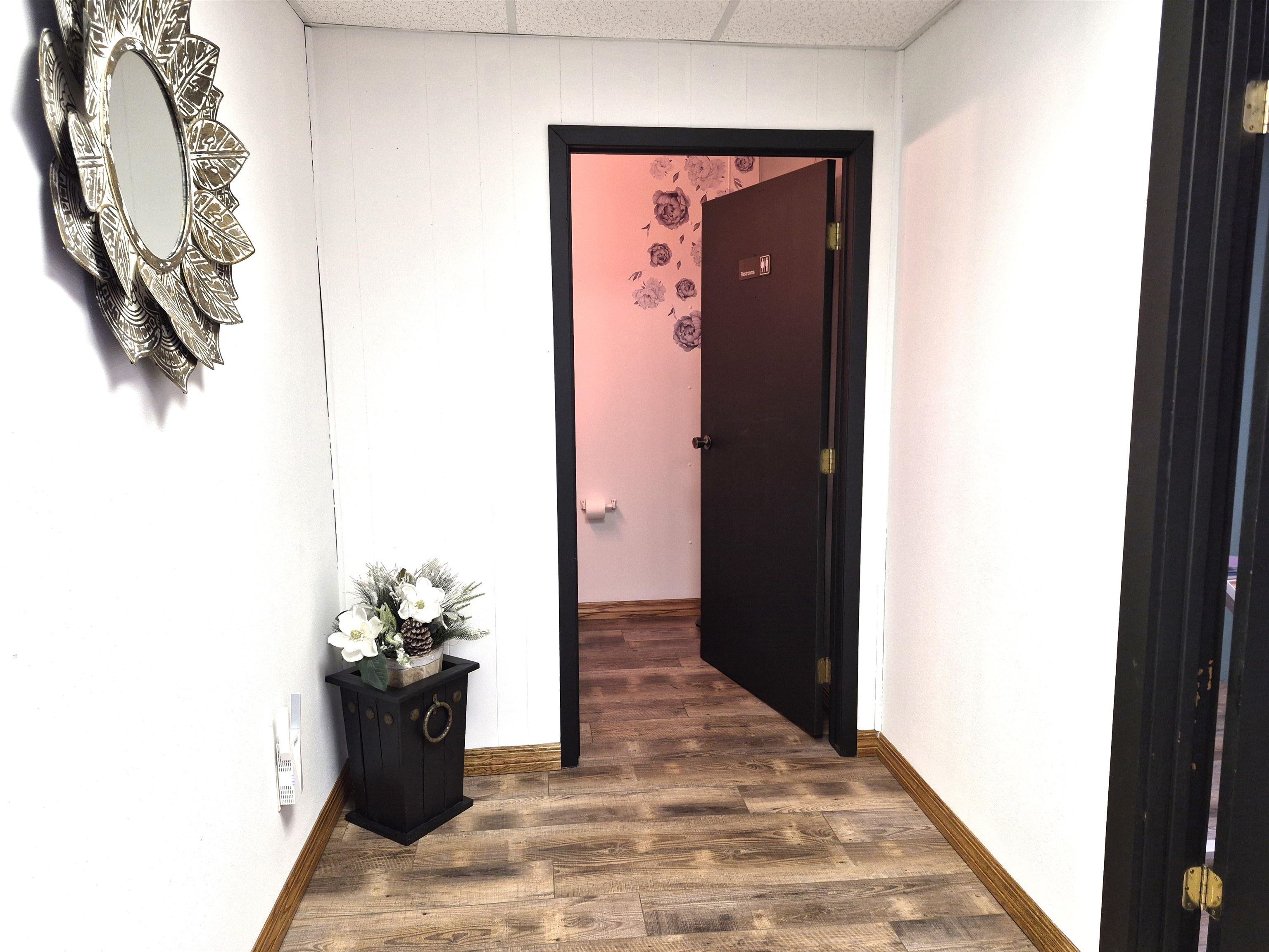 108 E Clark Street Property Photo 38