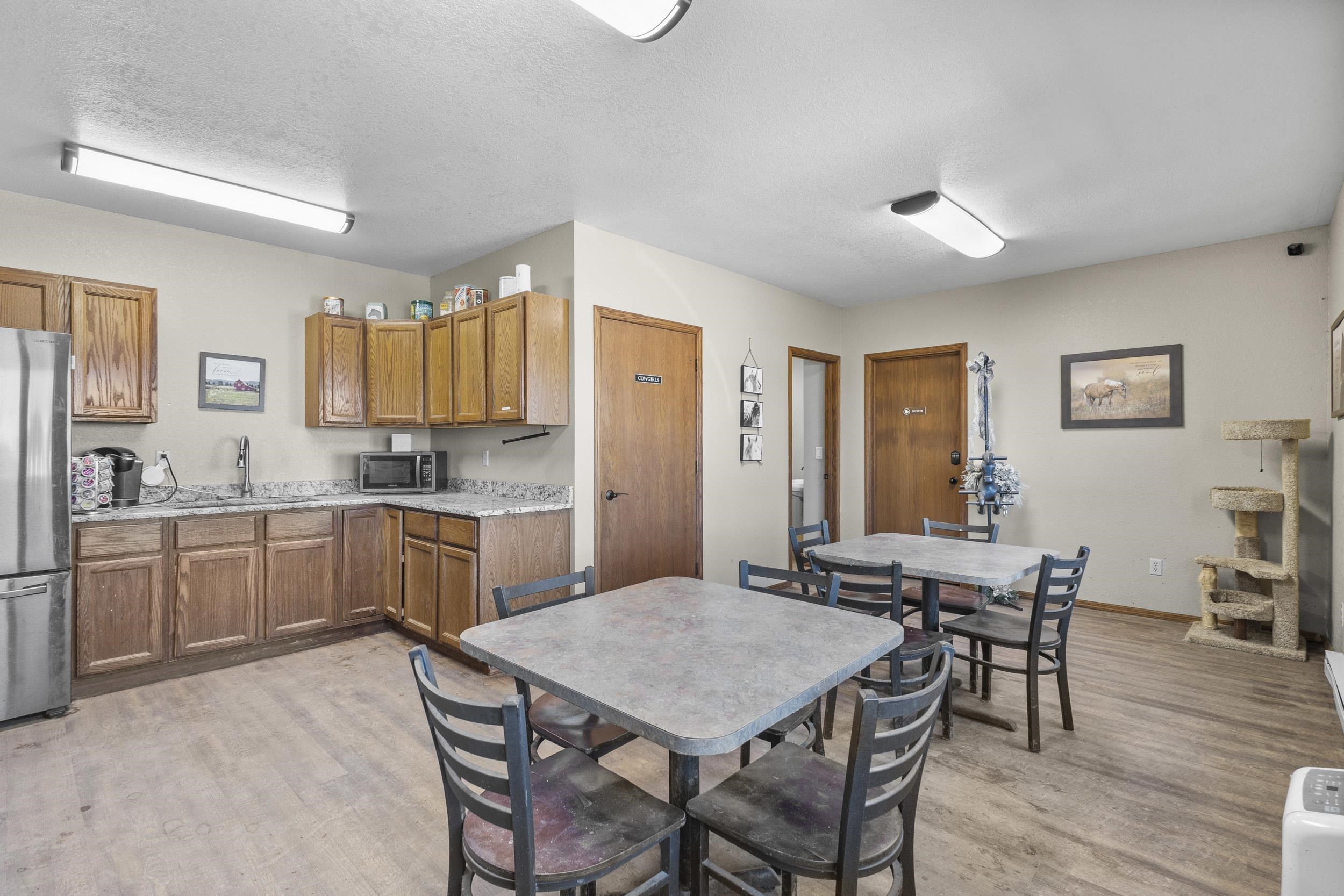 4909 County Road K Property Photo 12