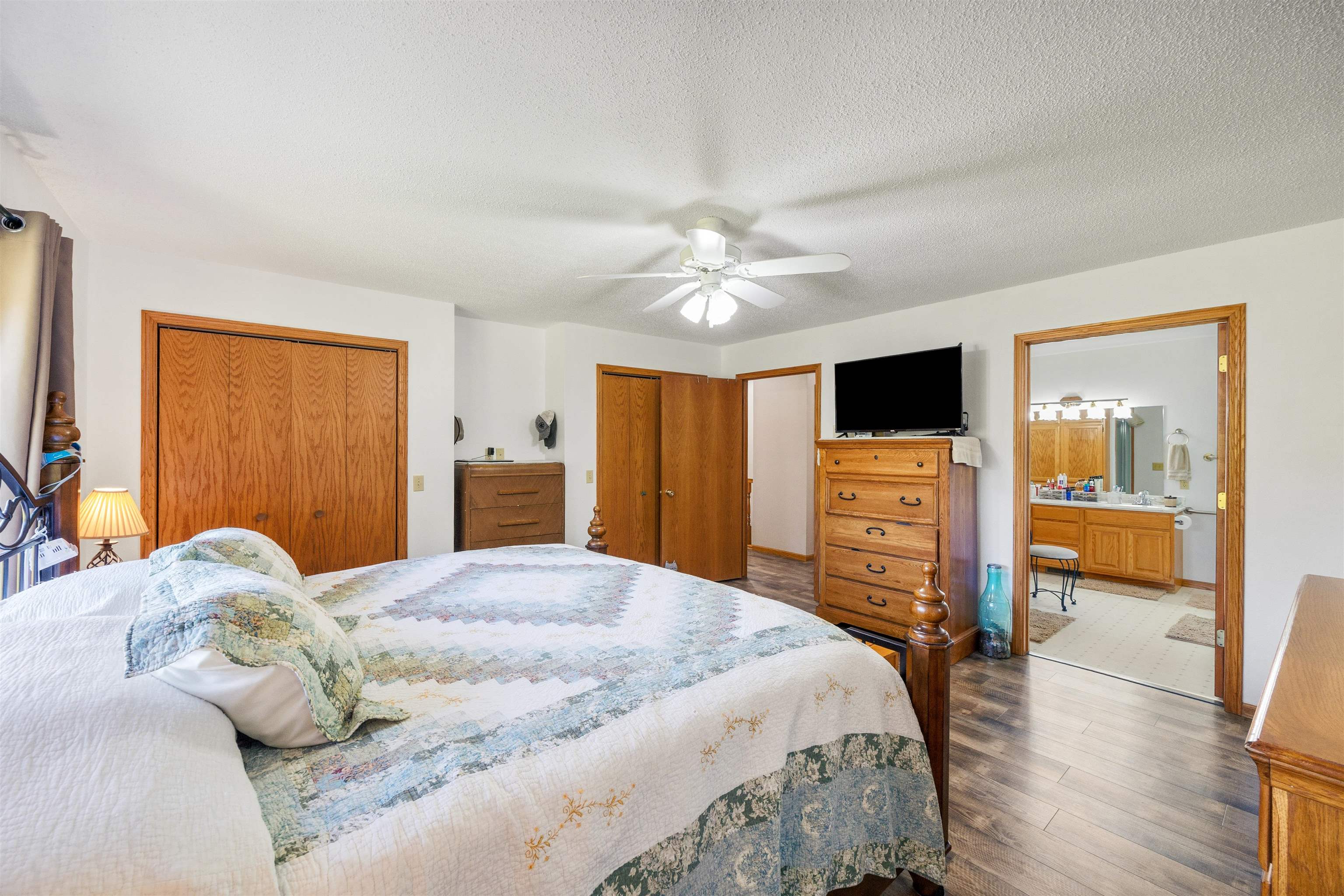 11712 Eisenhower Drive Property Photo 12
