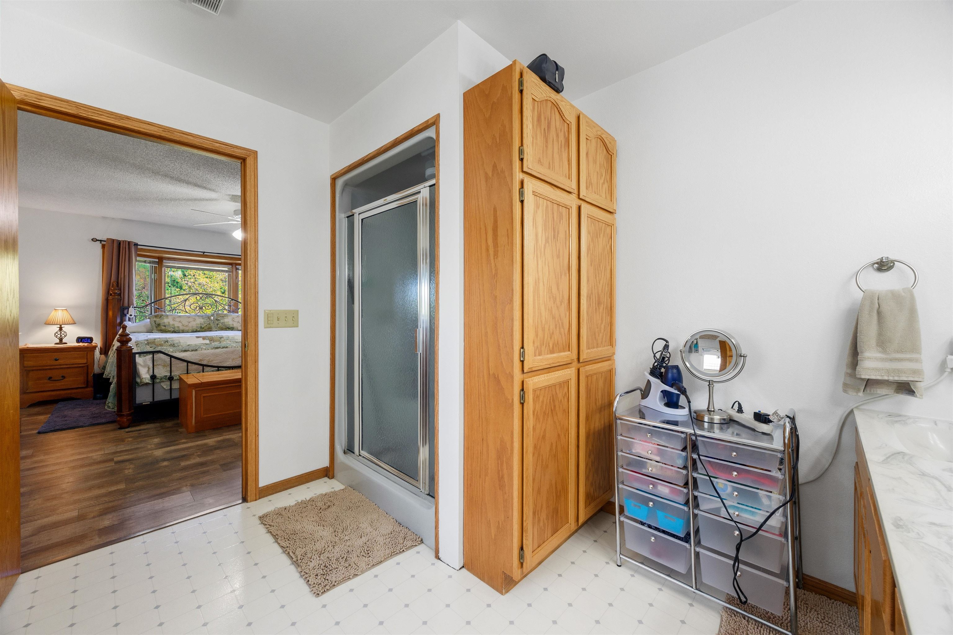 11712 Eisenhower Drive Property Photo 13