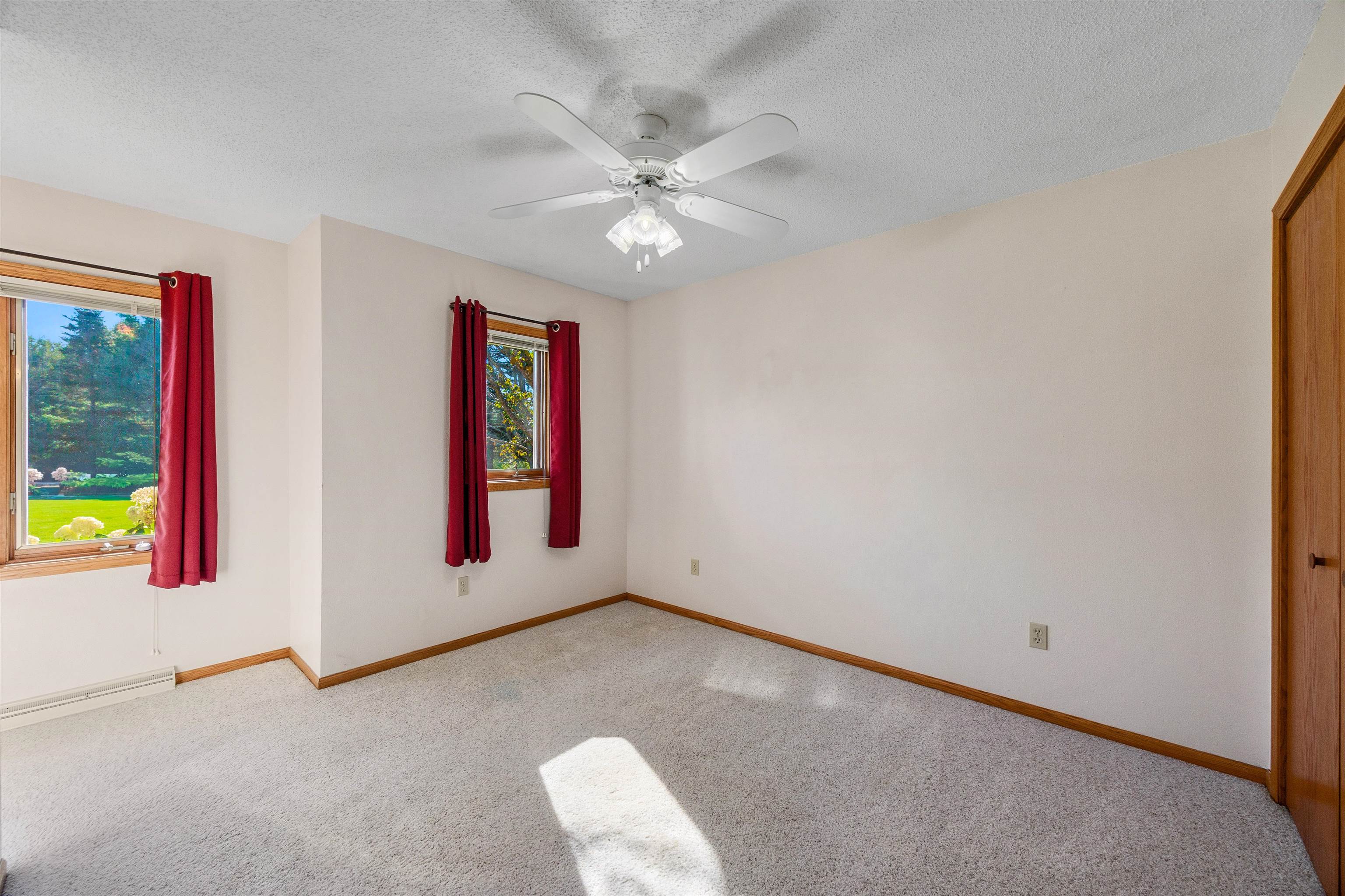 11712 Eisenhower Drive Property Photo 16