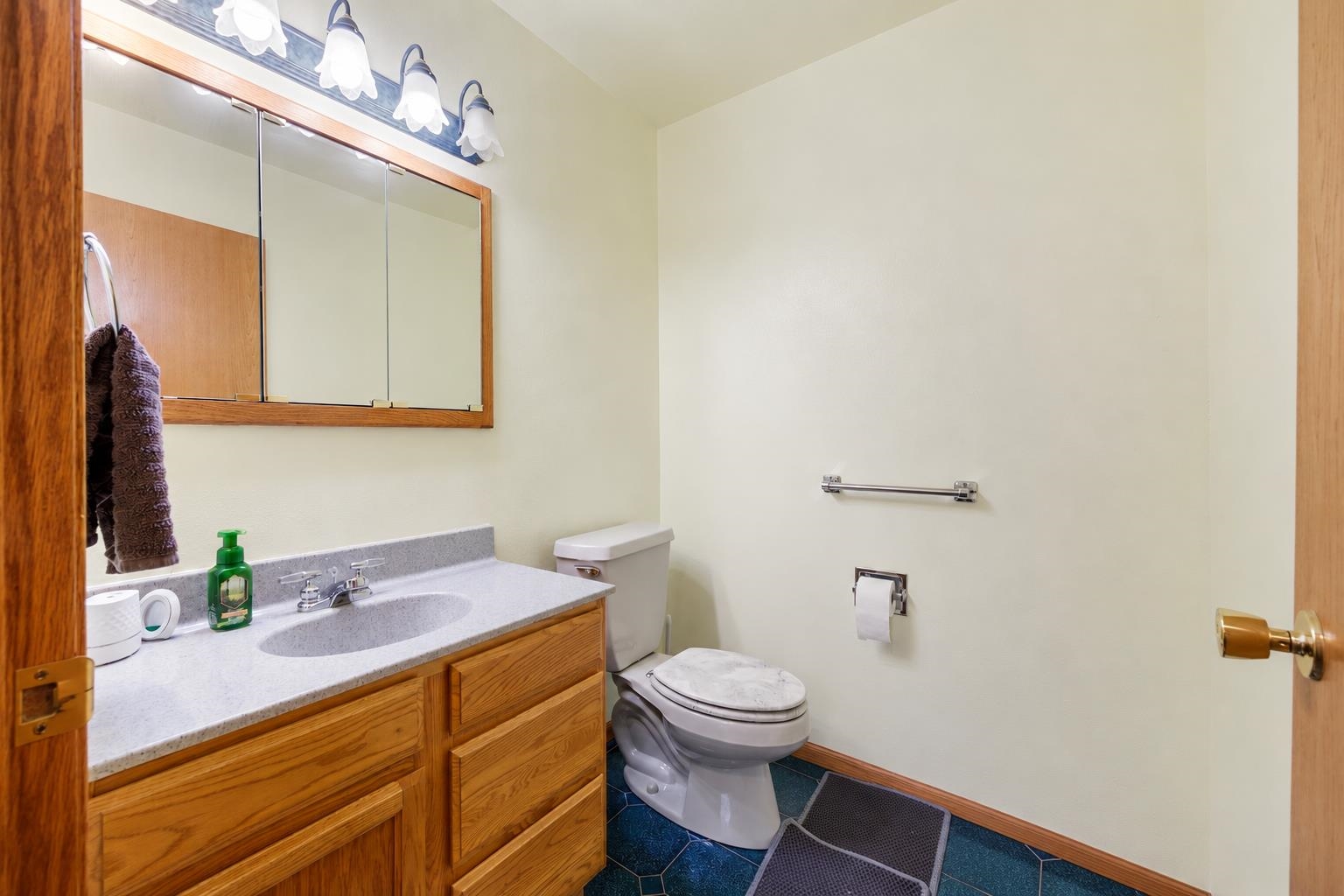 11712 Eisenhower Drive Property Photo 23