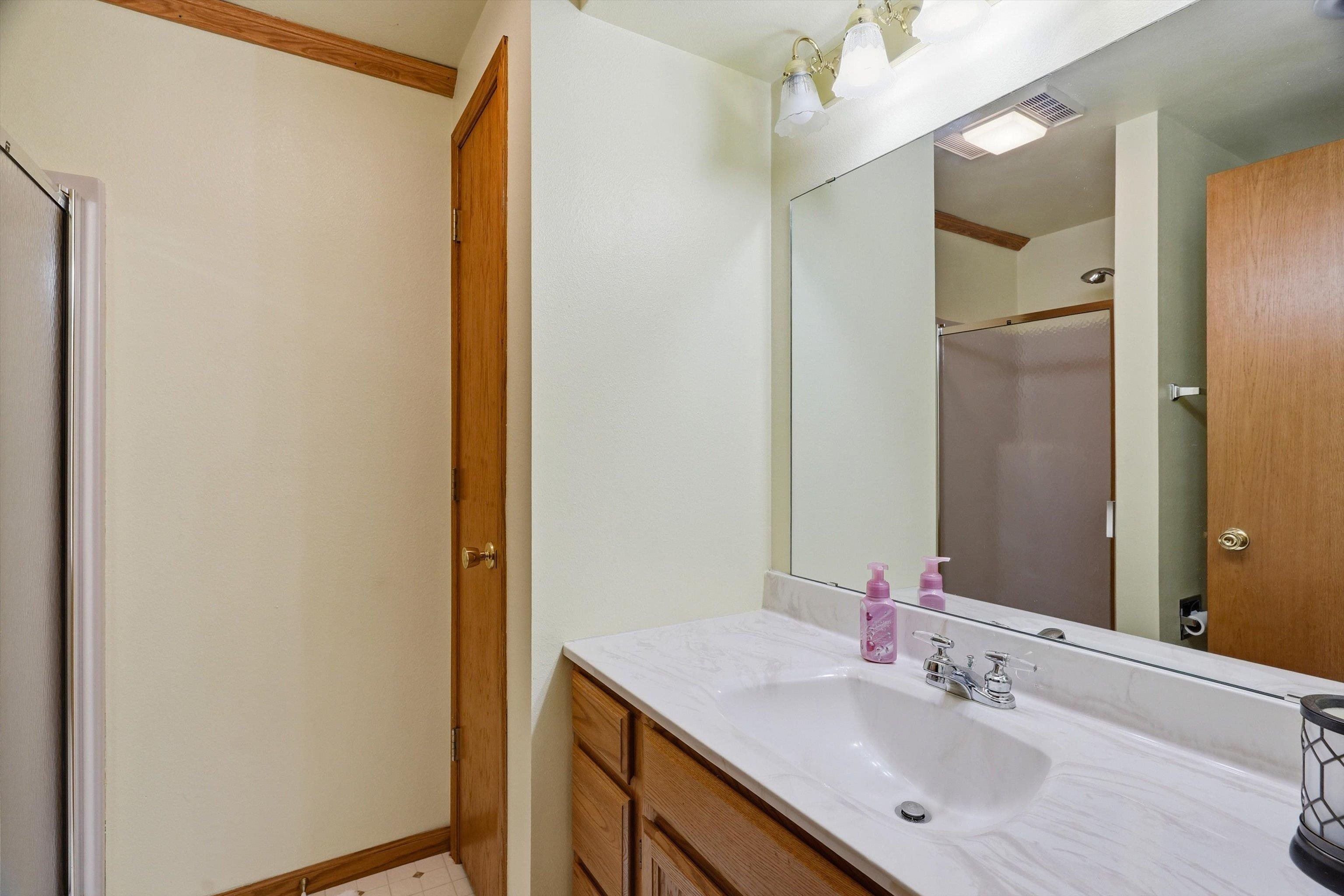 11712 Eisenhower Drive Property Photo 31