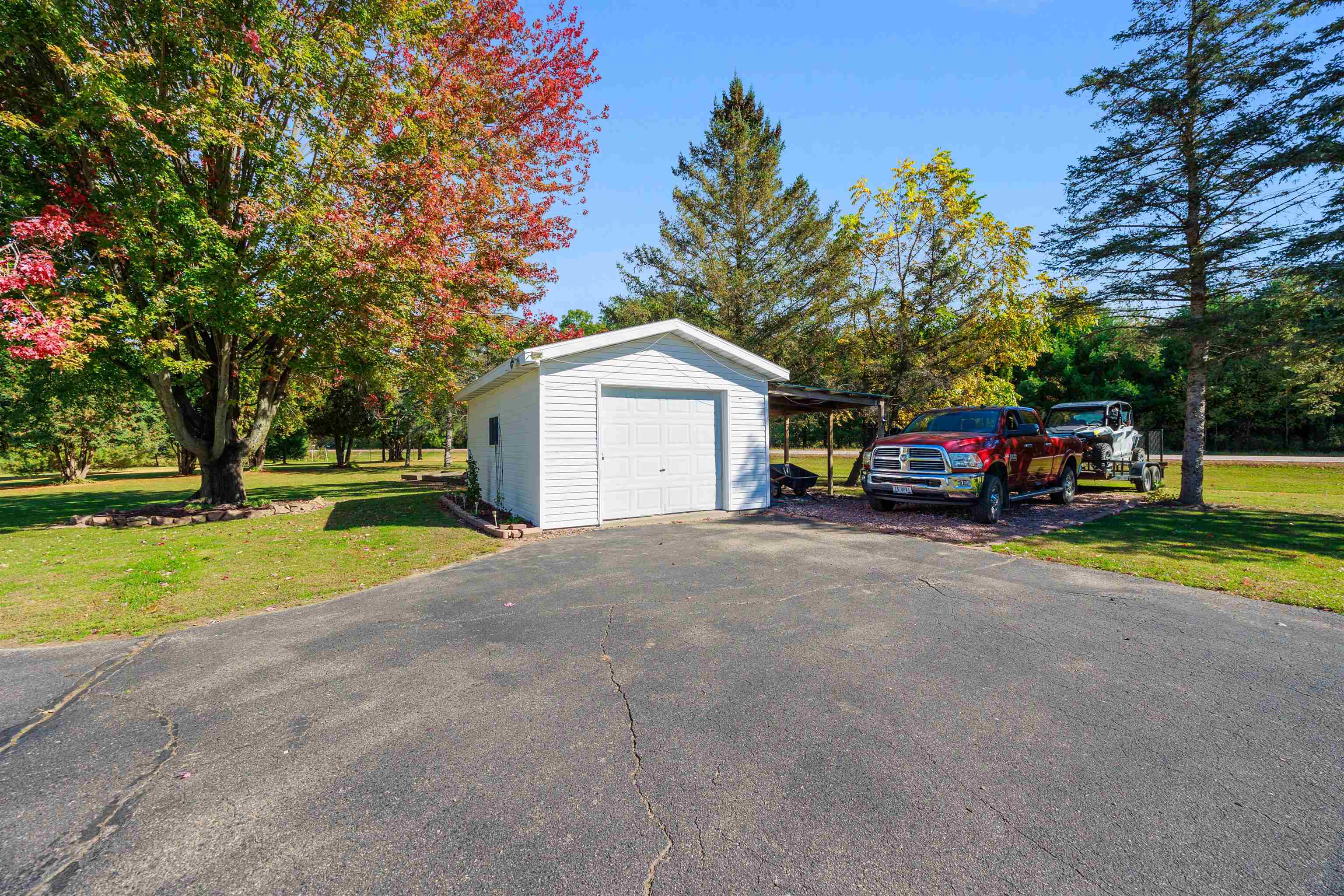 11712 Eisenhower Drive Property Photo 40