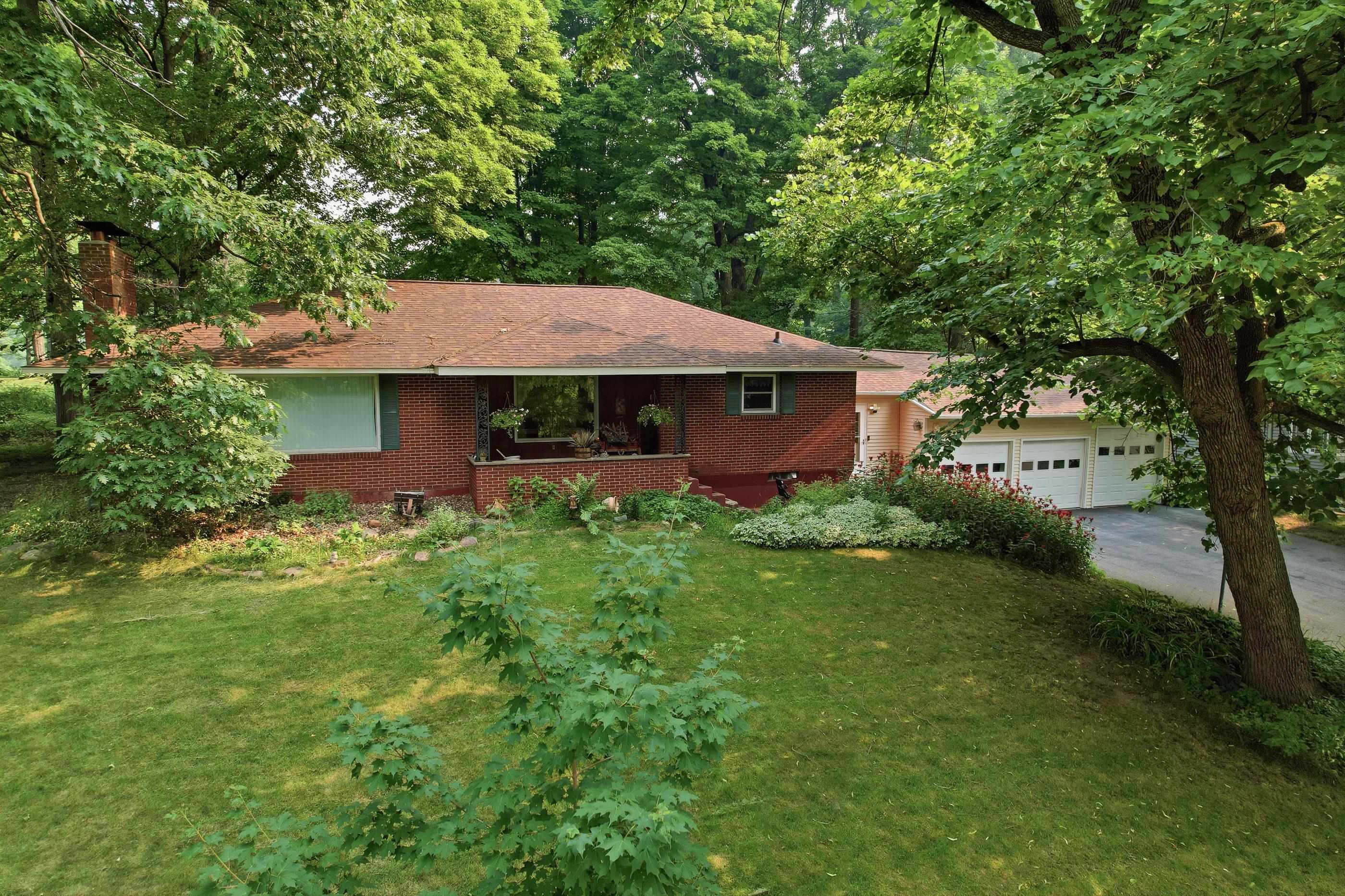 902 Parcher Street Property Photo 2