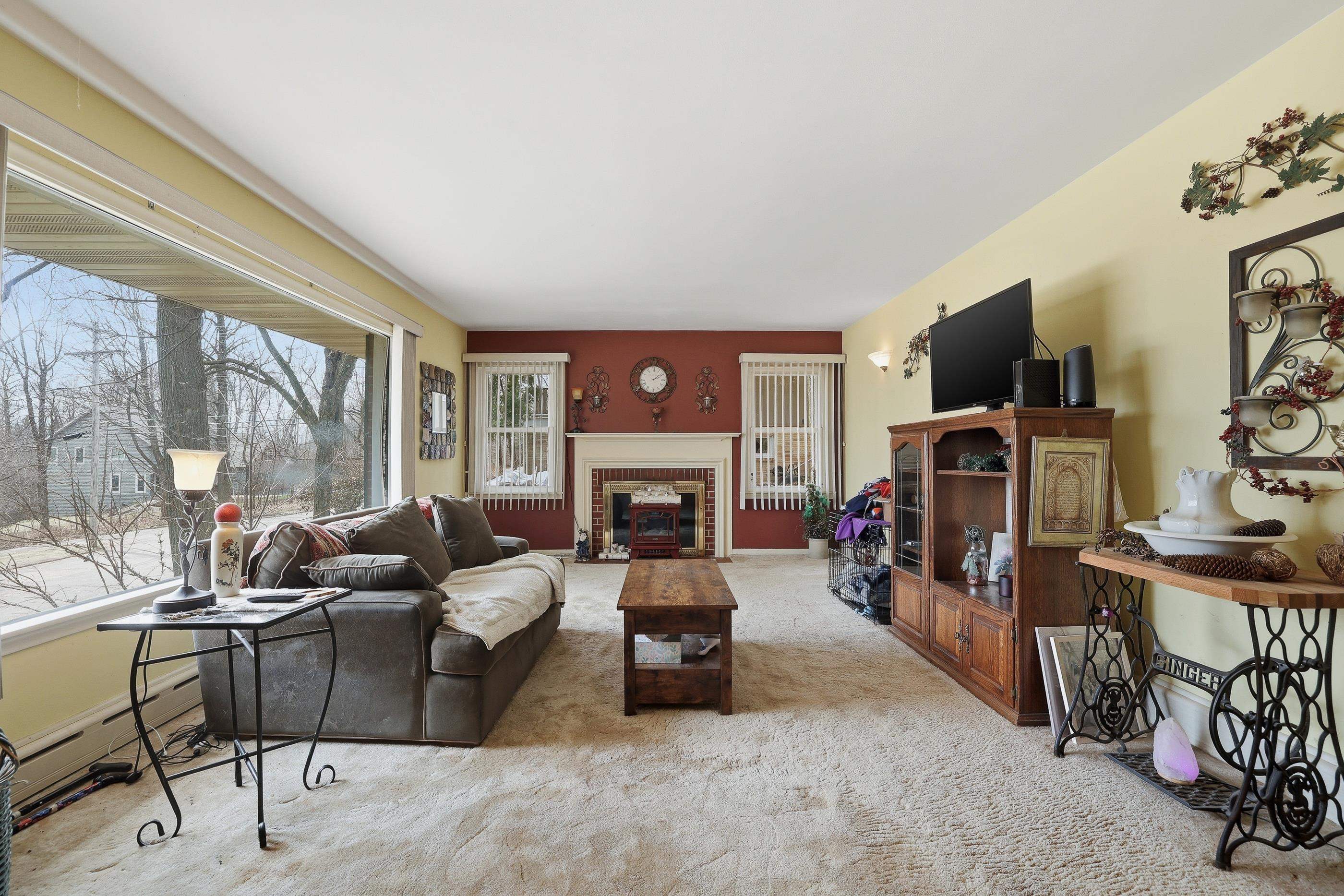 902 Parcher Street Property Photo 8