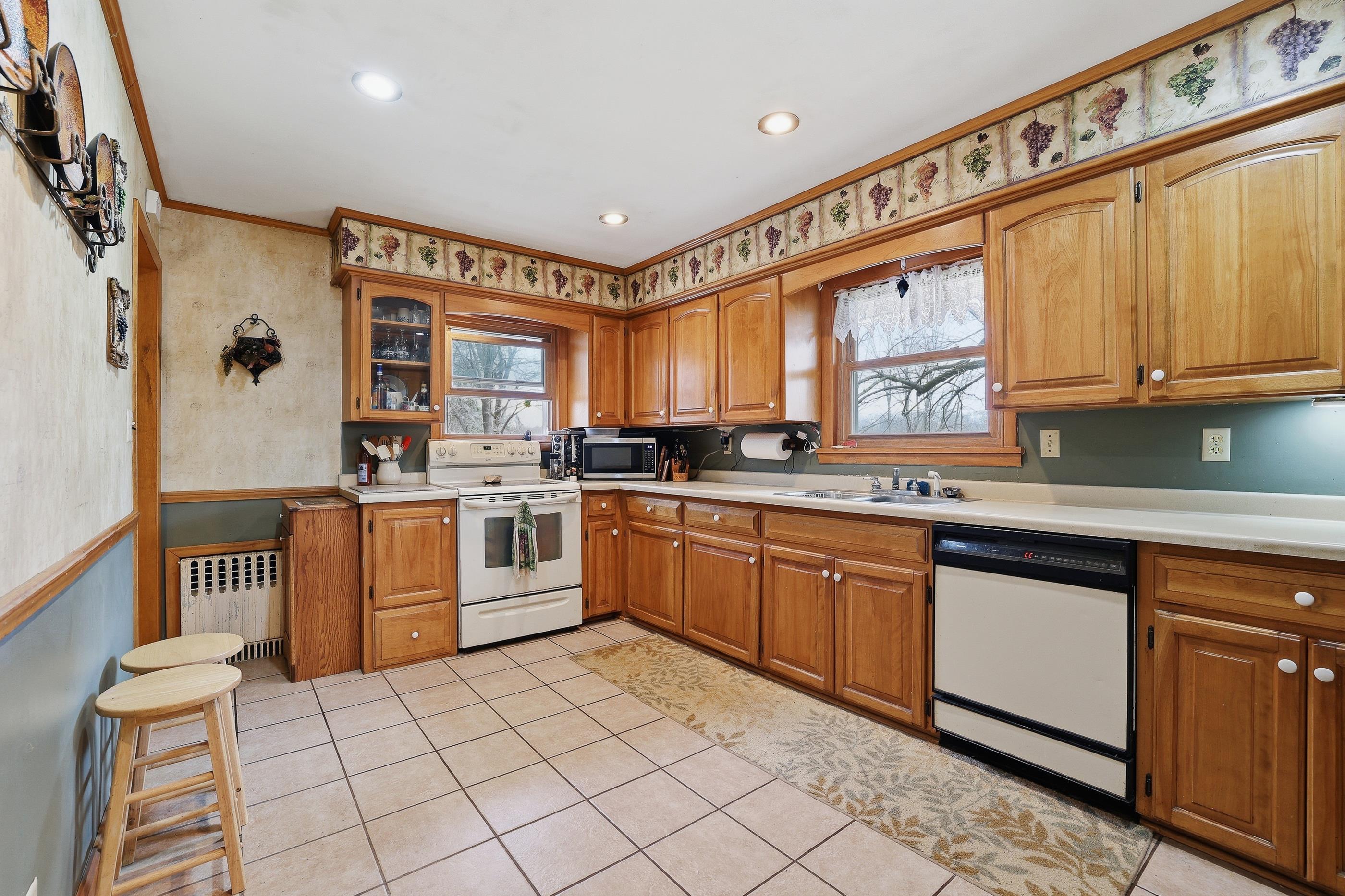 902 Parcher Street Property Photo 16