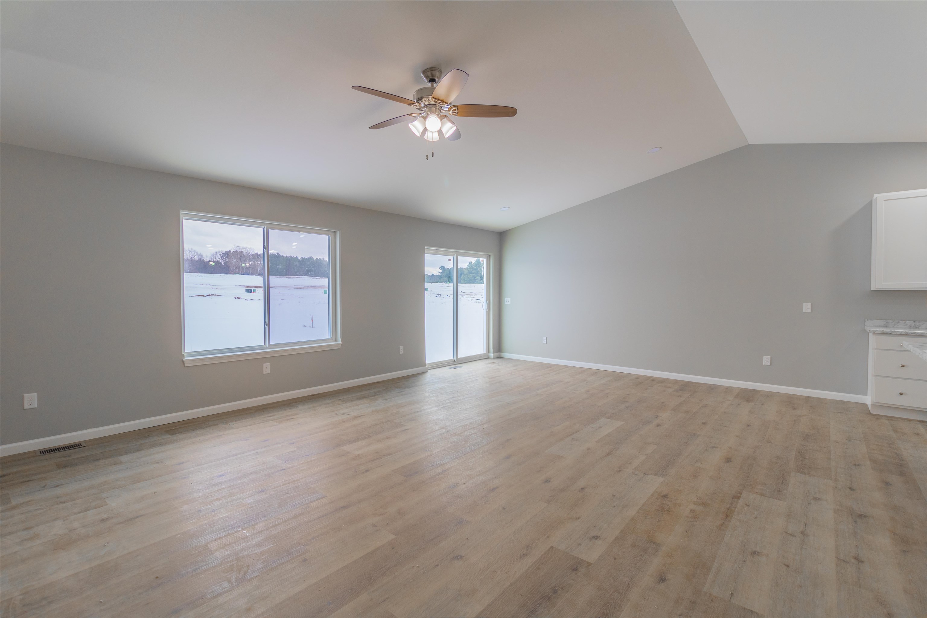 3712 Jackrabbit Drive Property Photo 4