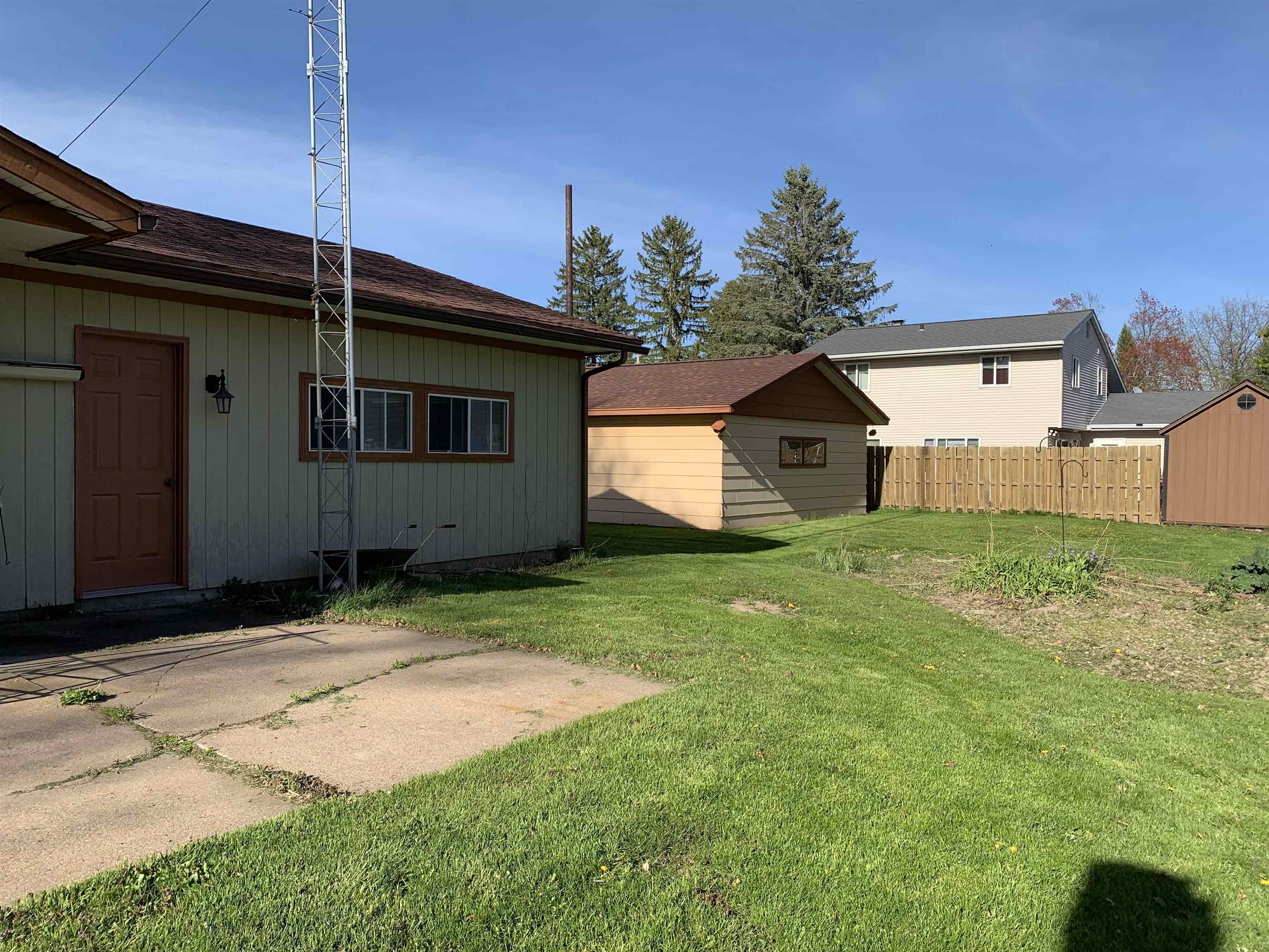 1415 1st Avenue Property Photo 6