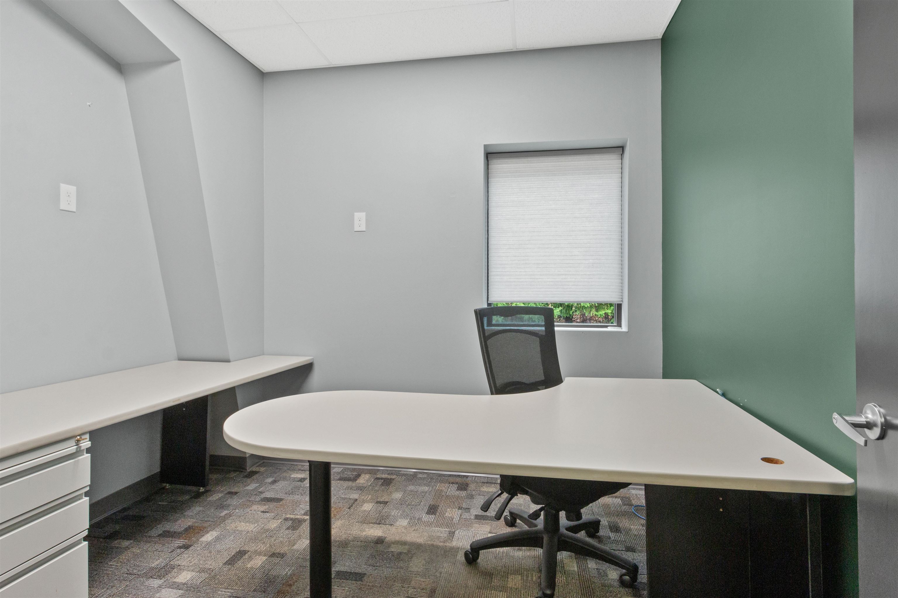 300-310 Plover Road Property Photo 21