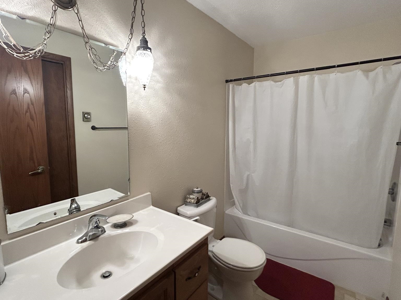 403 Bluebird Lane Property Photo 22