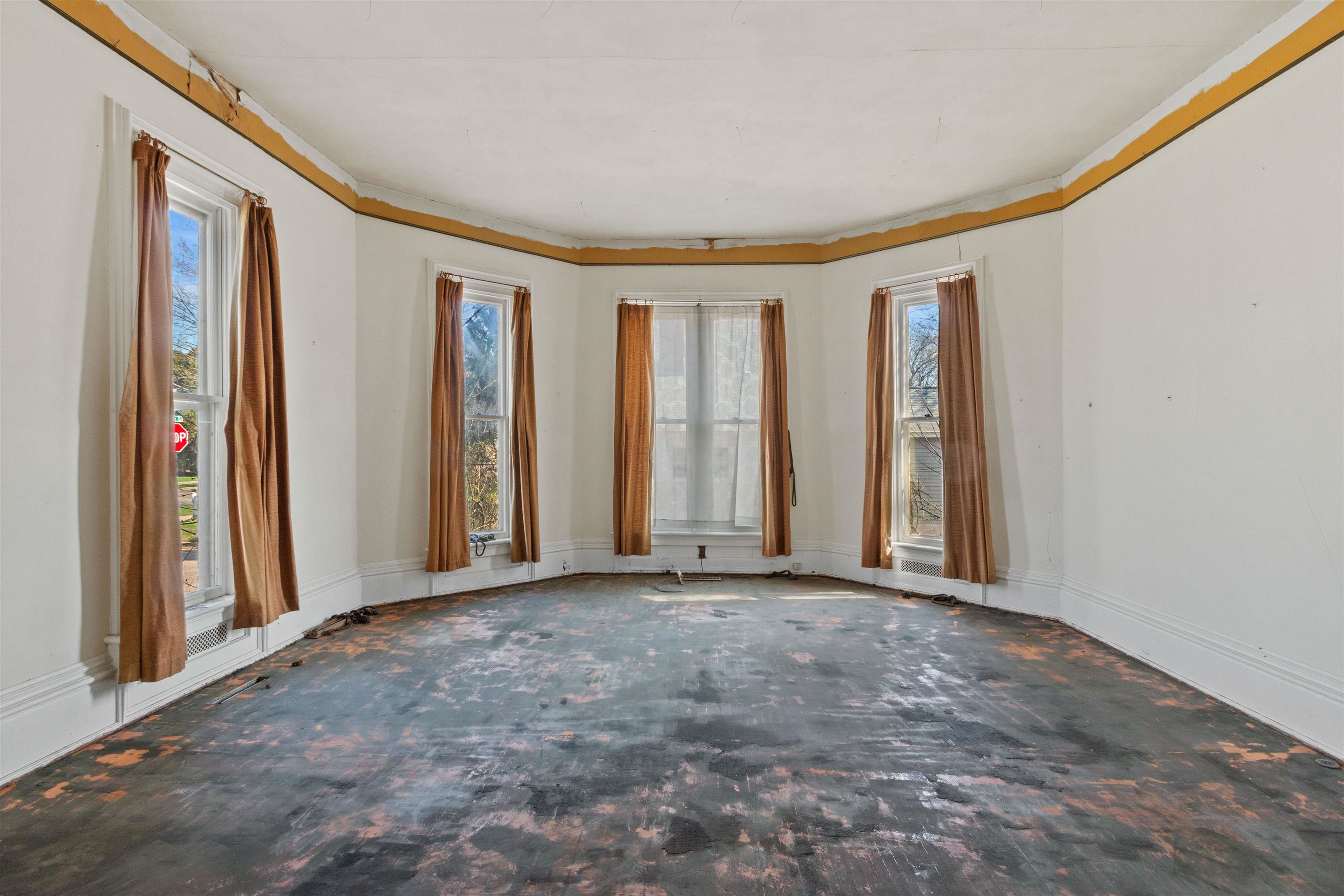 551 3rd Street South Property Photo 4