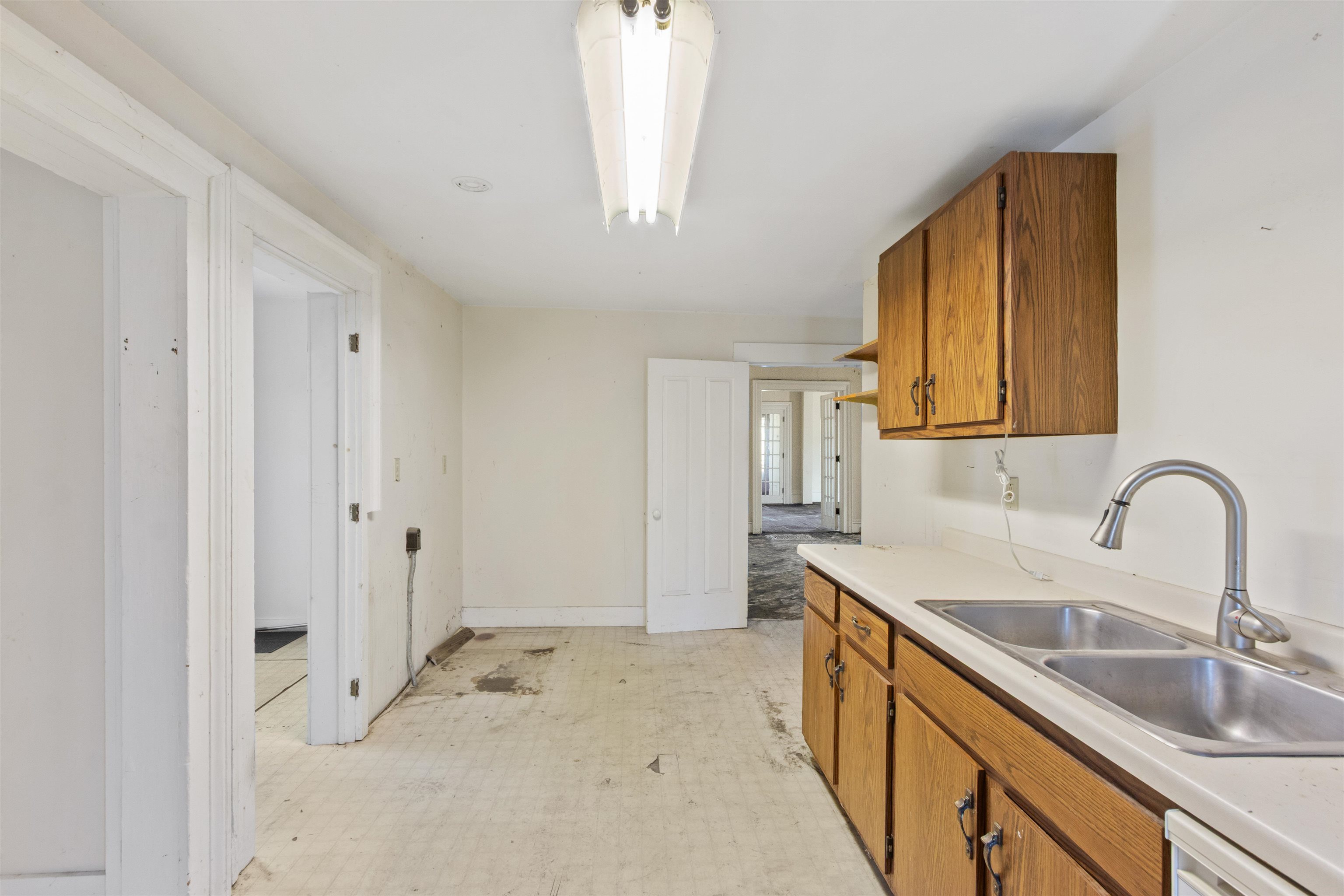 551 3rd Street South Property Photo 9