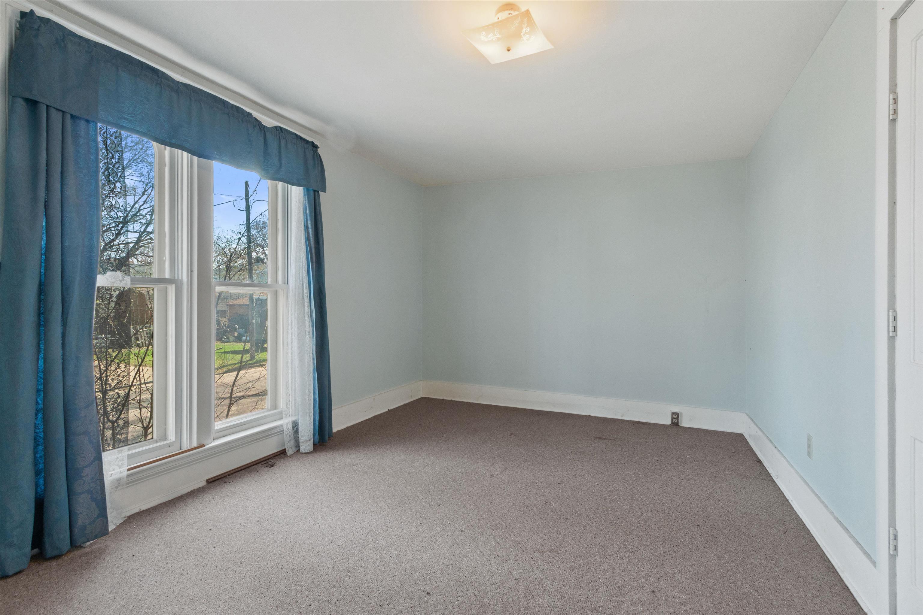 551 3rd Street South Property Photo 13