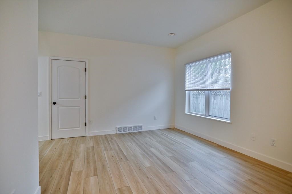 119-121 River Street Property Photo 14