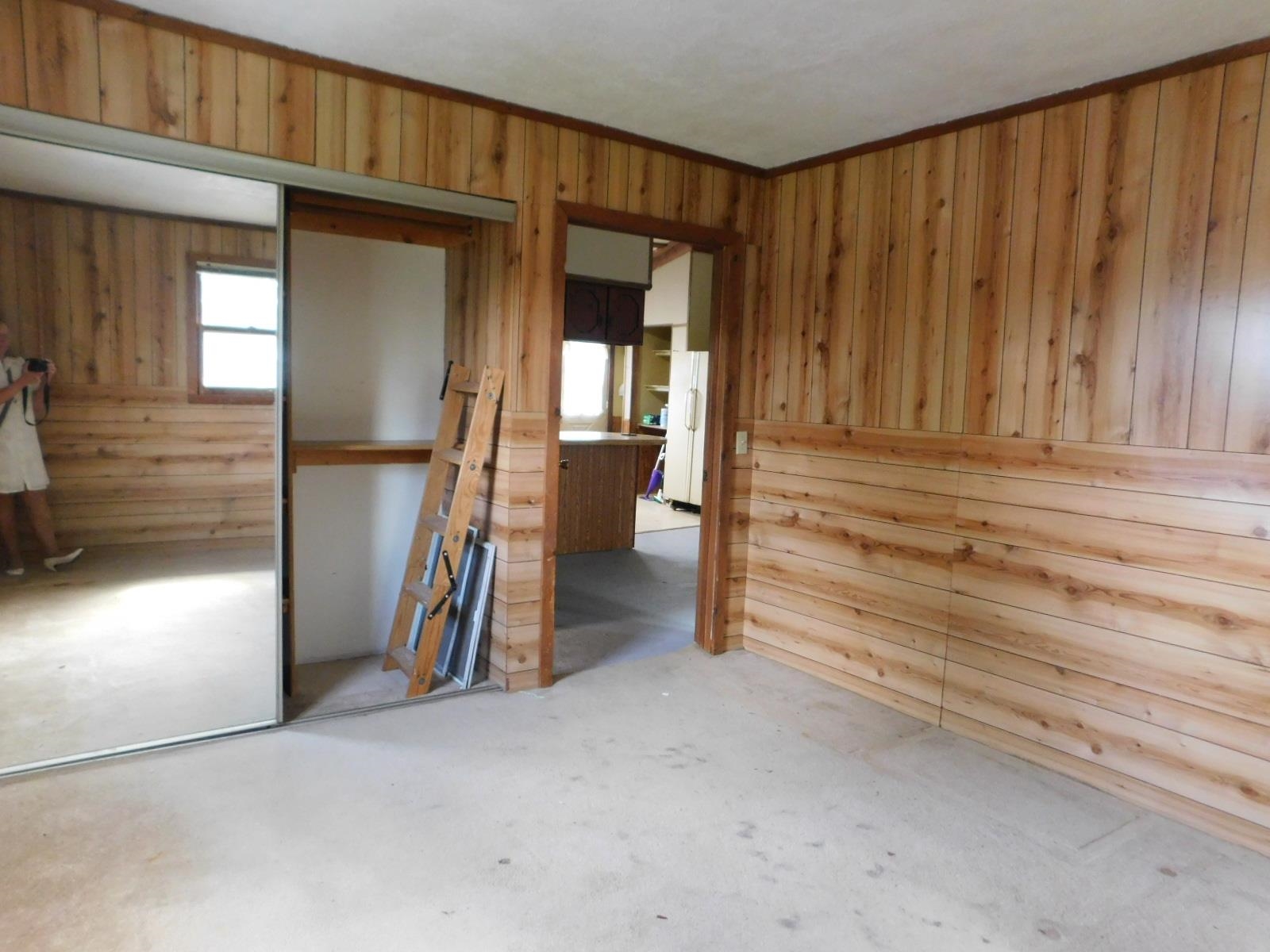 602 Douglas Street Property Photo 3