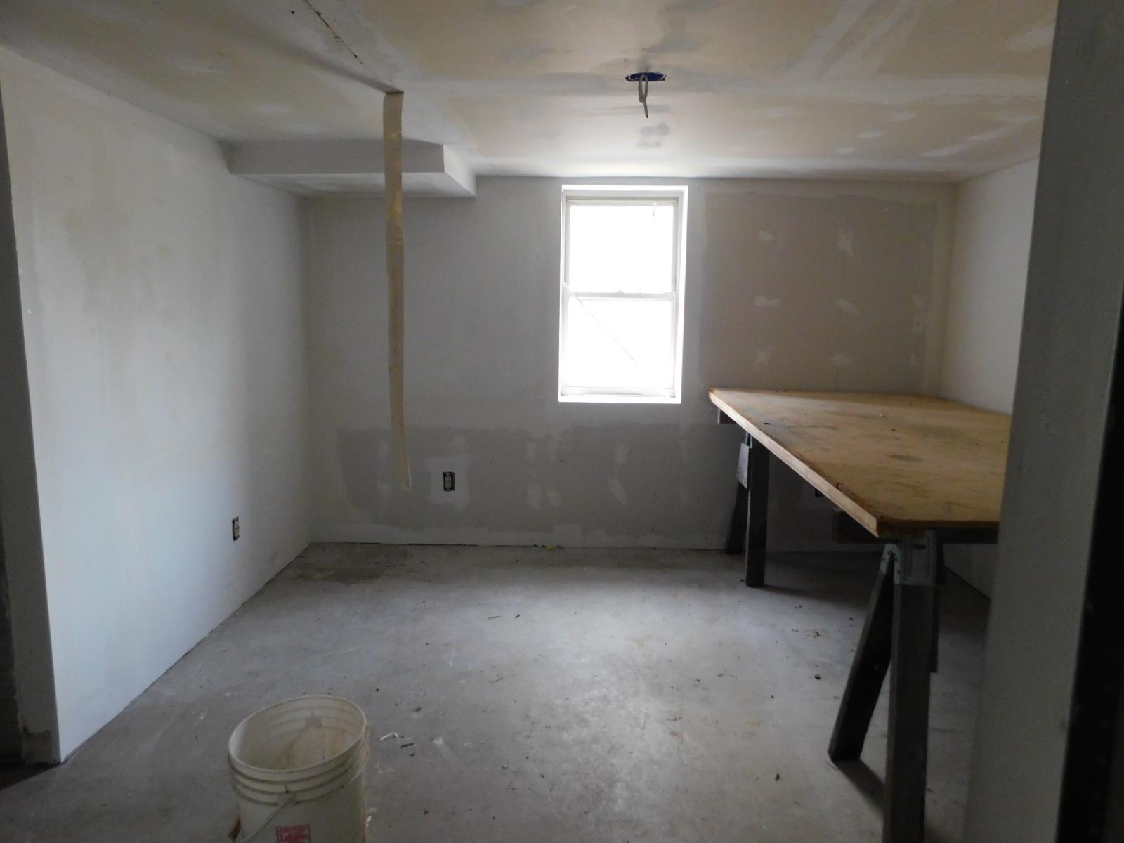 602 Douglas Street Property Photo 7