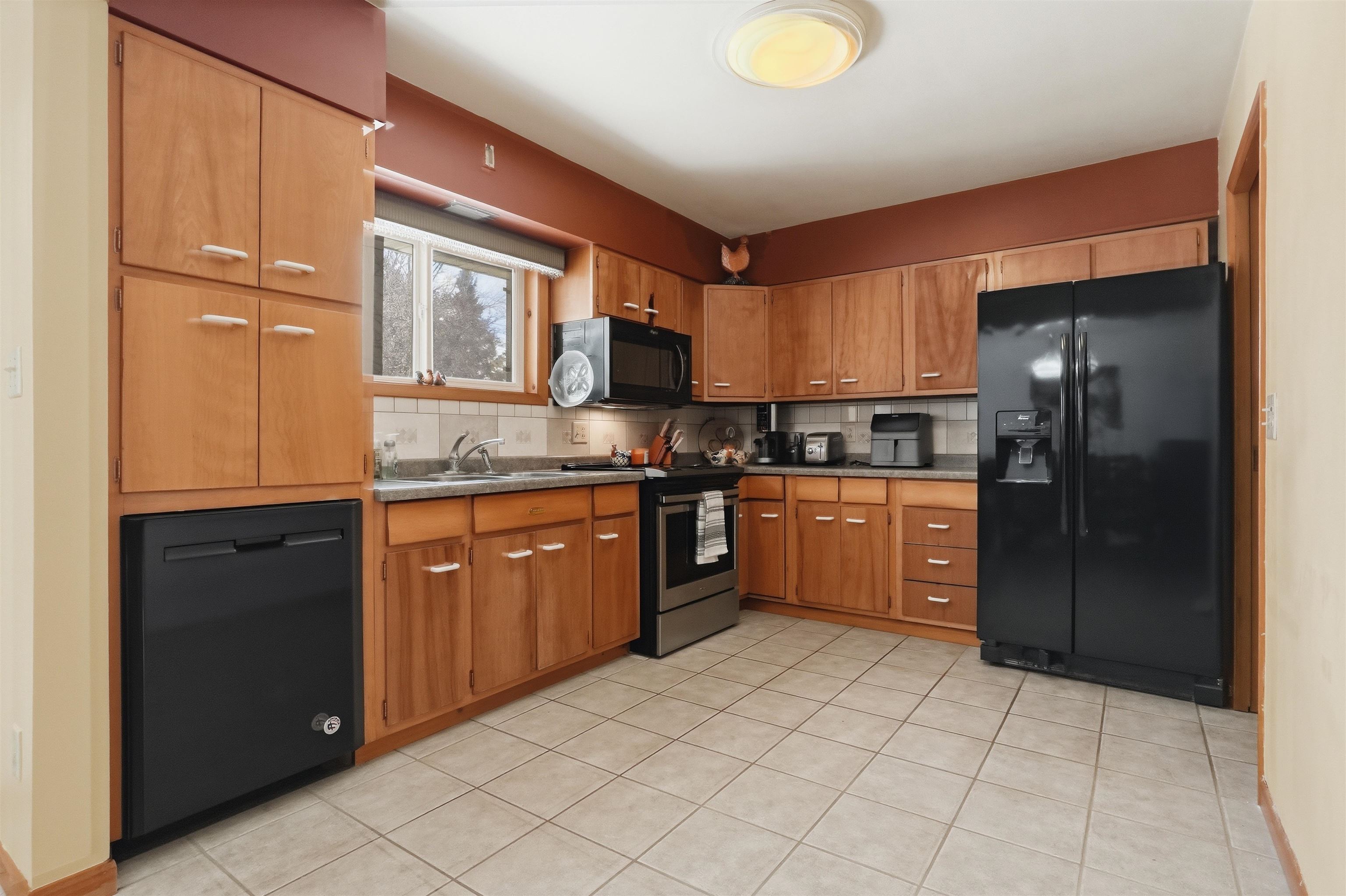 634 N Shattuck Street Property Photo 2
