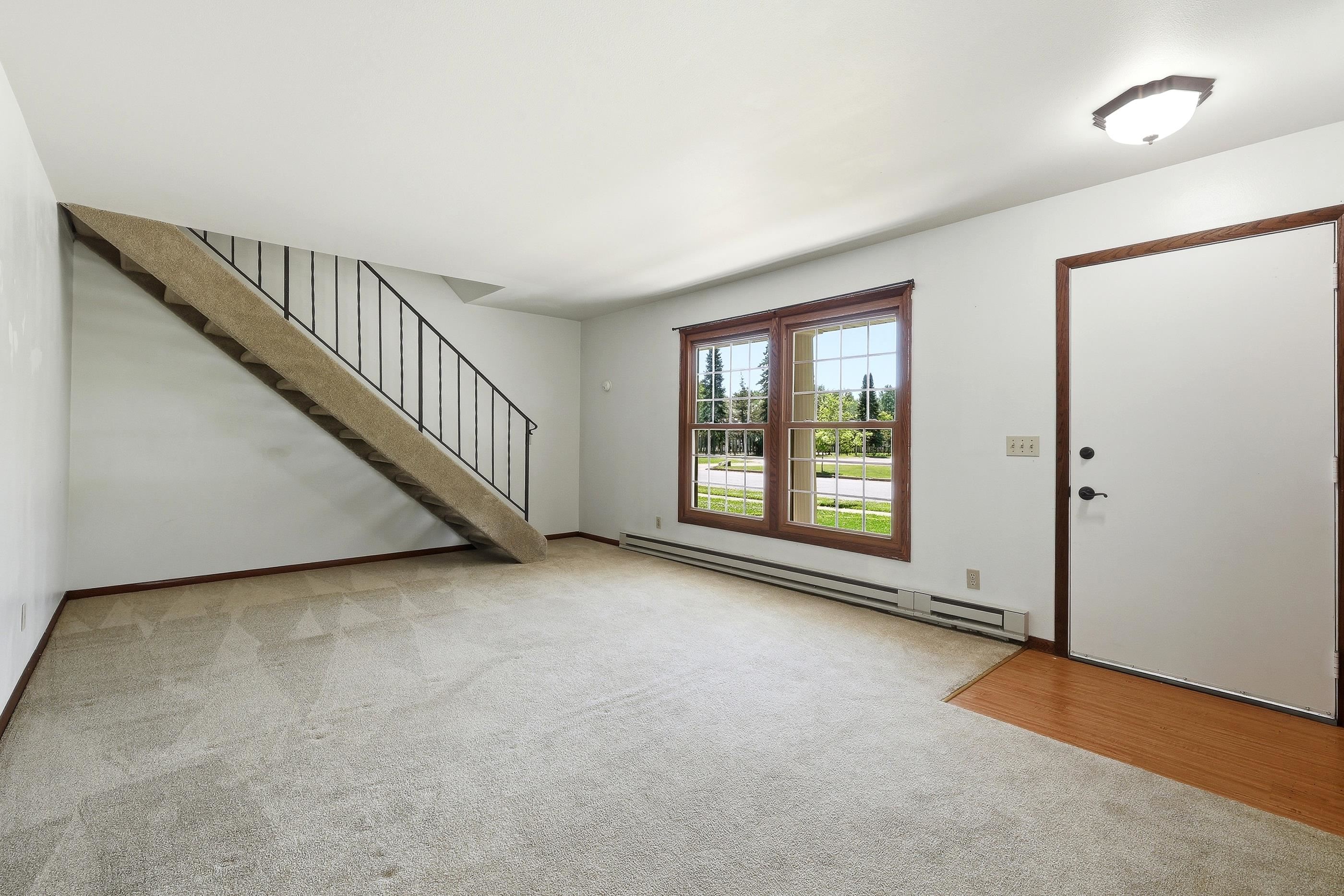 502 Johns Drive Property Photo 7
