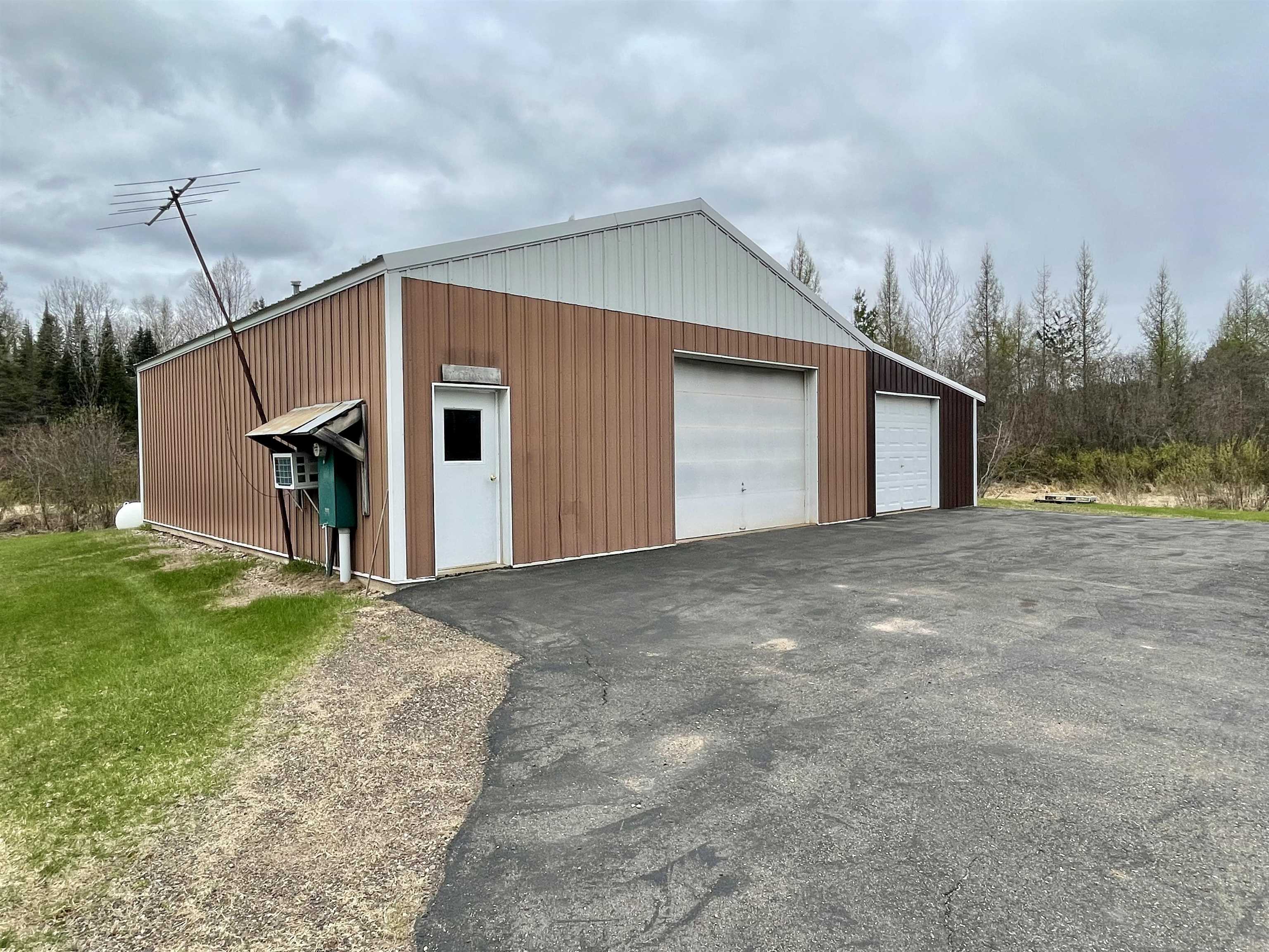 N10823 State Highway 13 Property Photo 23
