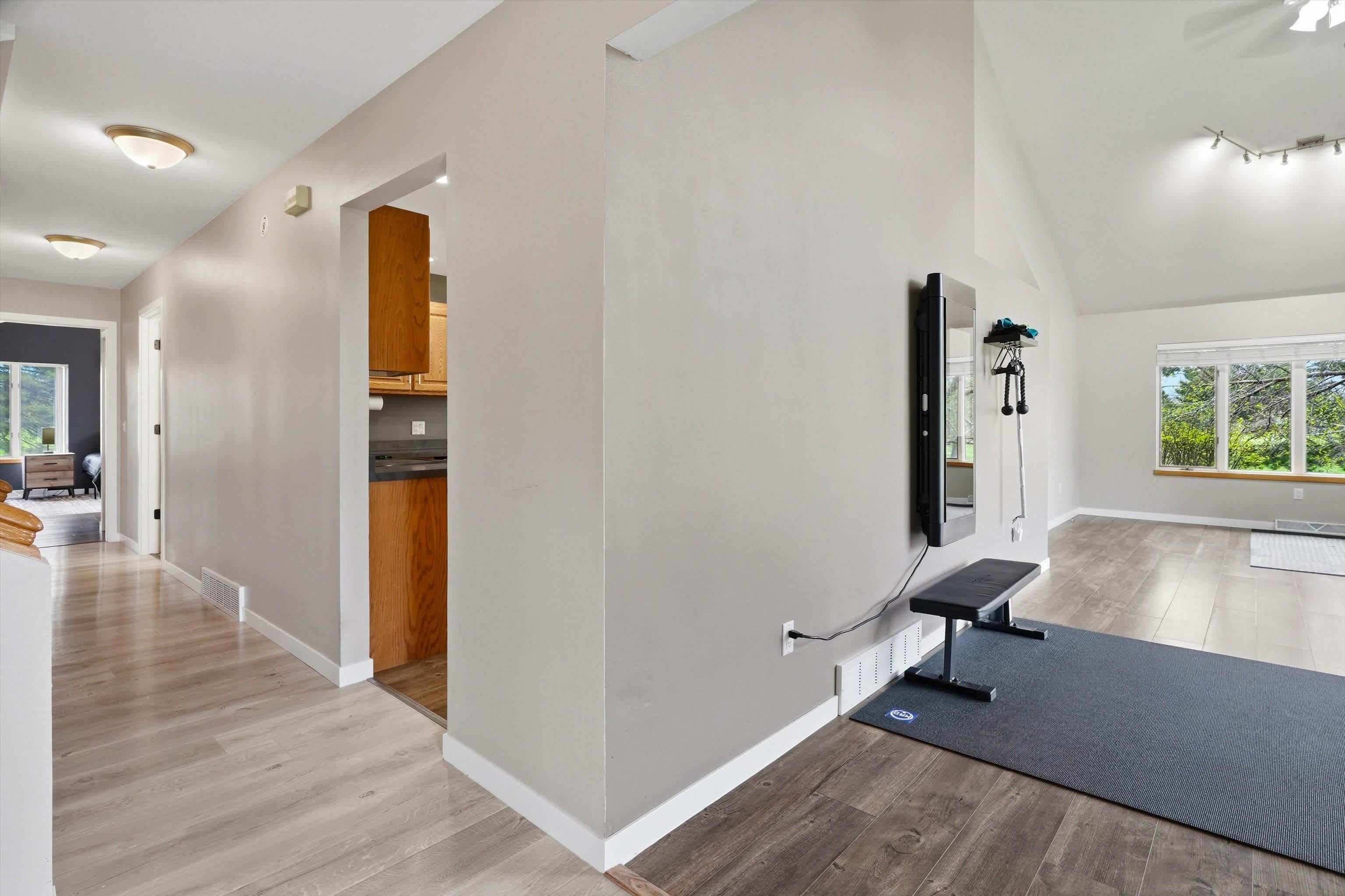 9854 Riveredge Drive Property Photo 8