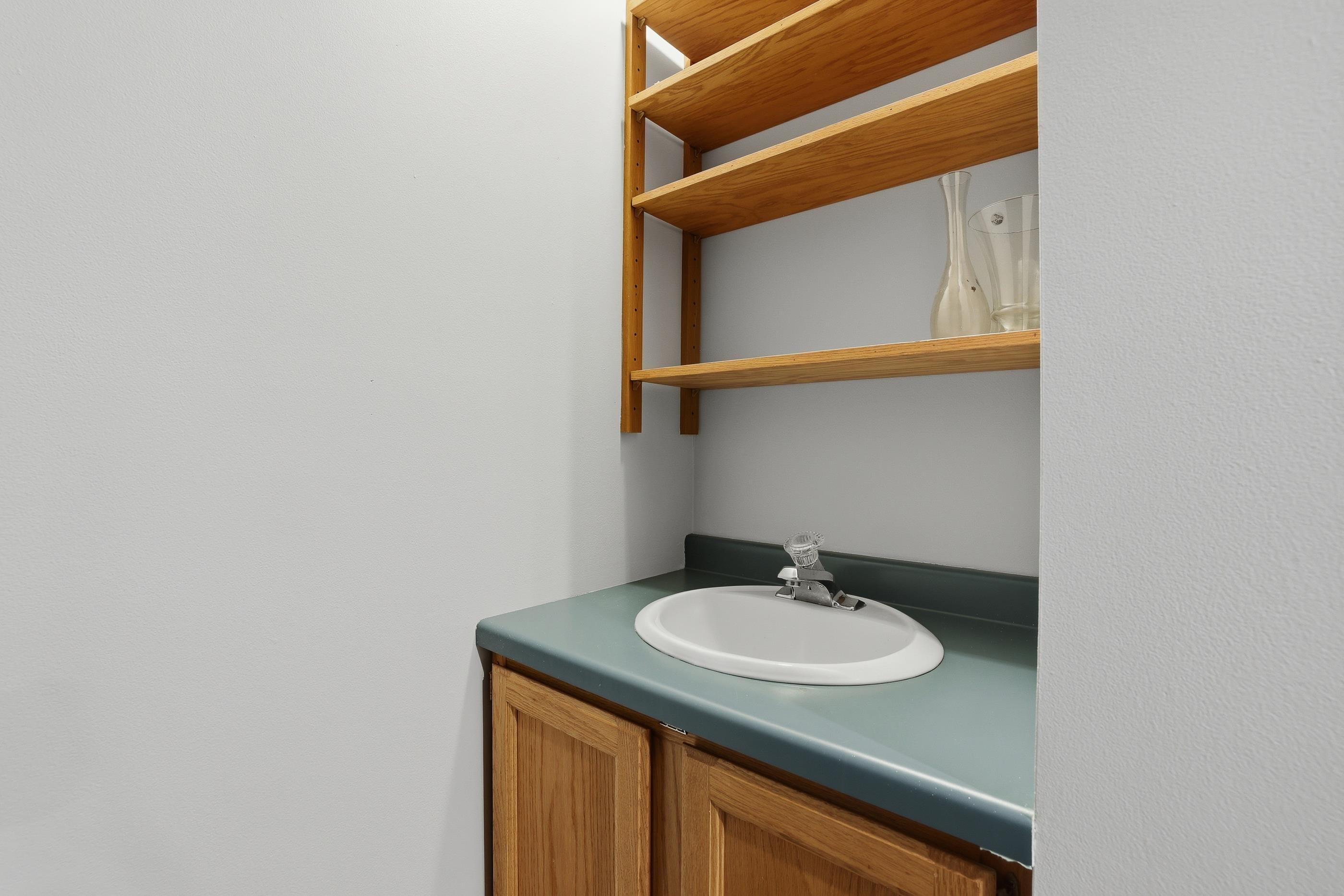 222 Christy Street Property Photo 32