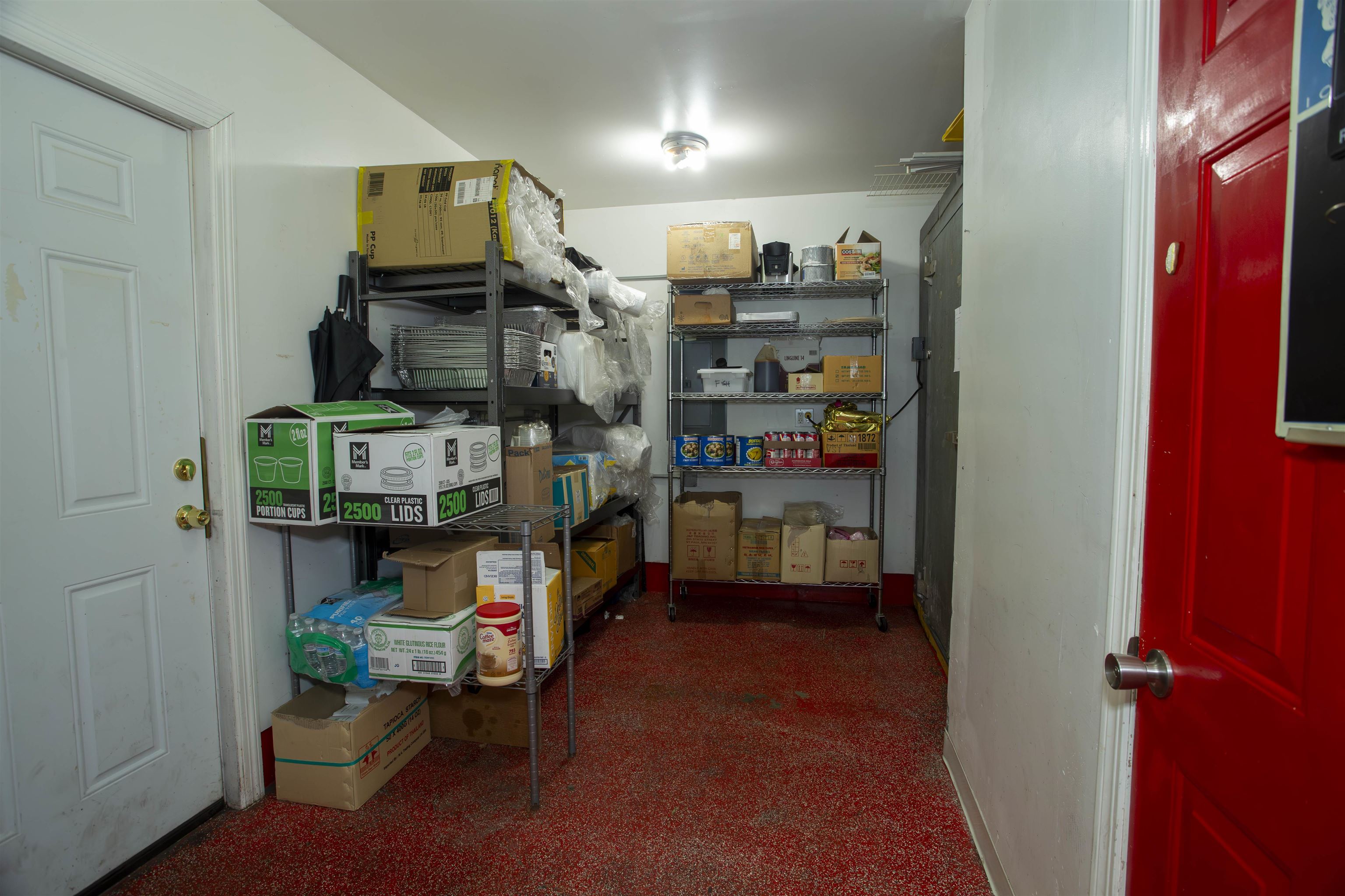 118 S 3rd Avenue Property Photo 8