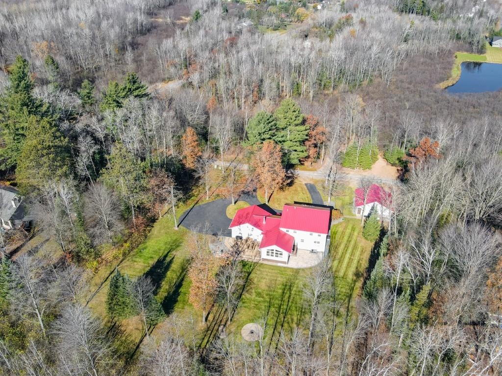 222623 Laurel Road Property Photo 3