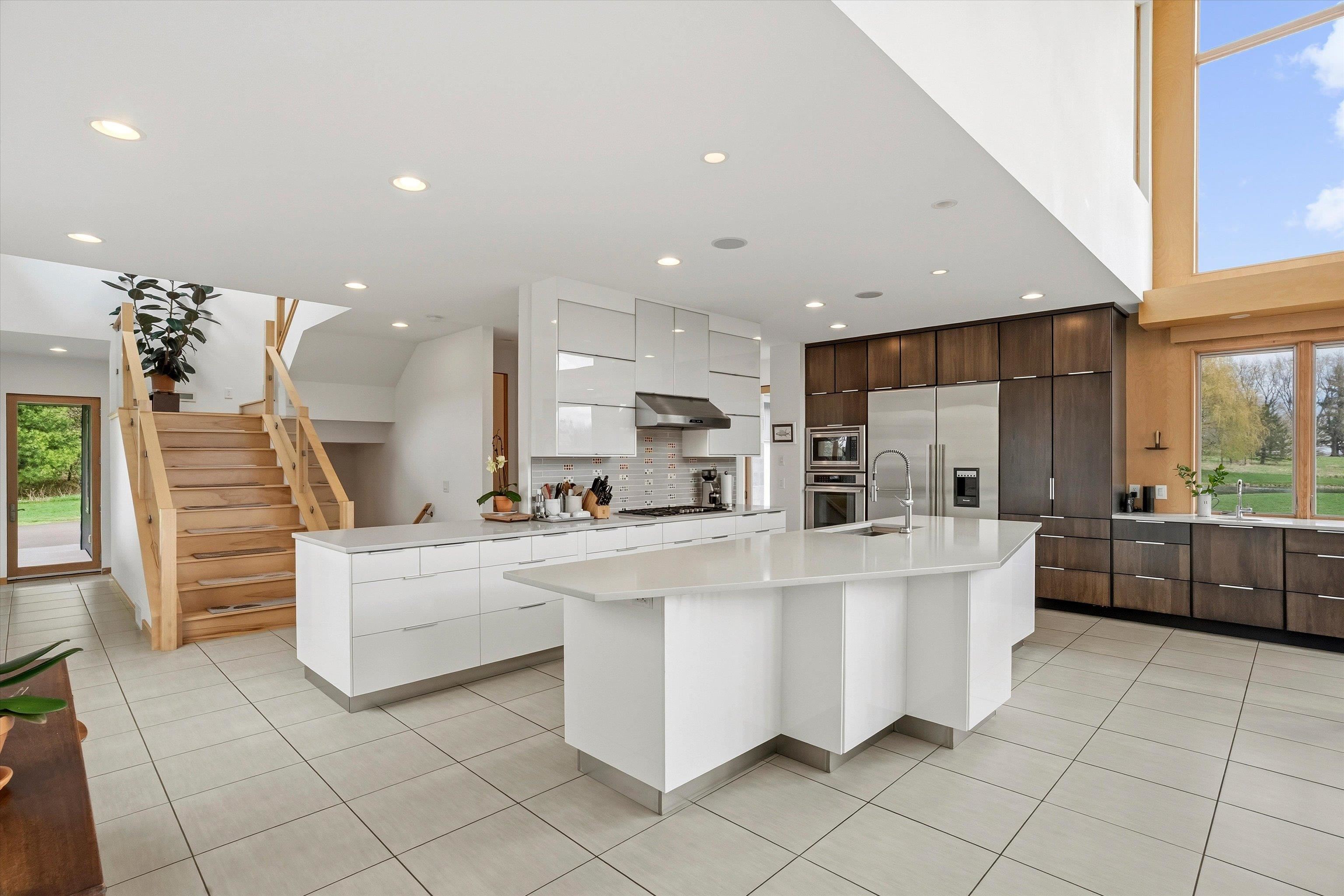 203535 Callaway Drive Property Photo 7